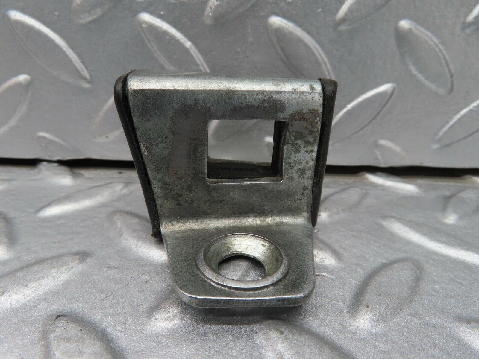 16452 Mercedes-Benz W124 260E Door Lock Latch