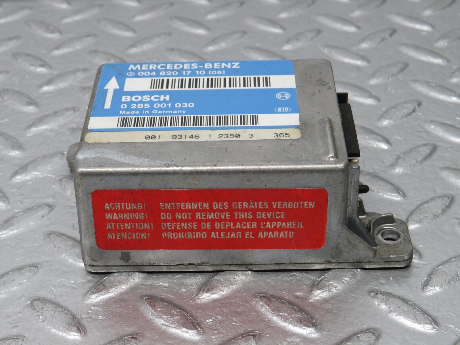 31331 Mercedes-Benz S124 220TE Wagon Air Bag Control Unit Bosch 0048201710