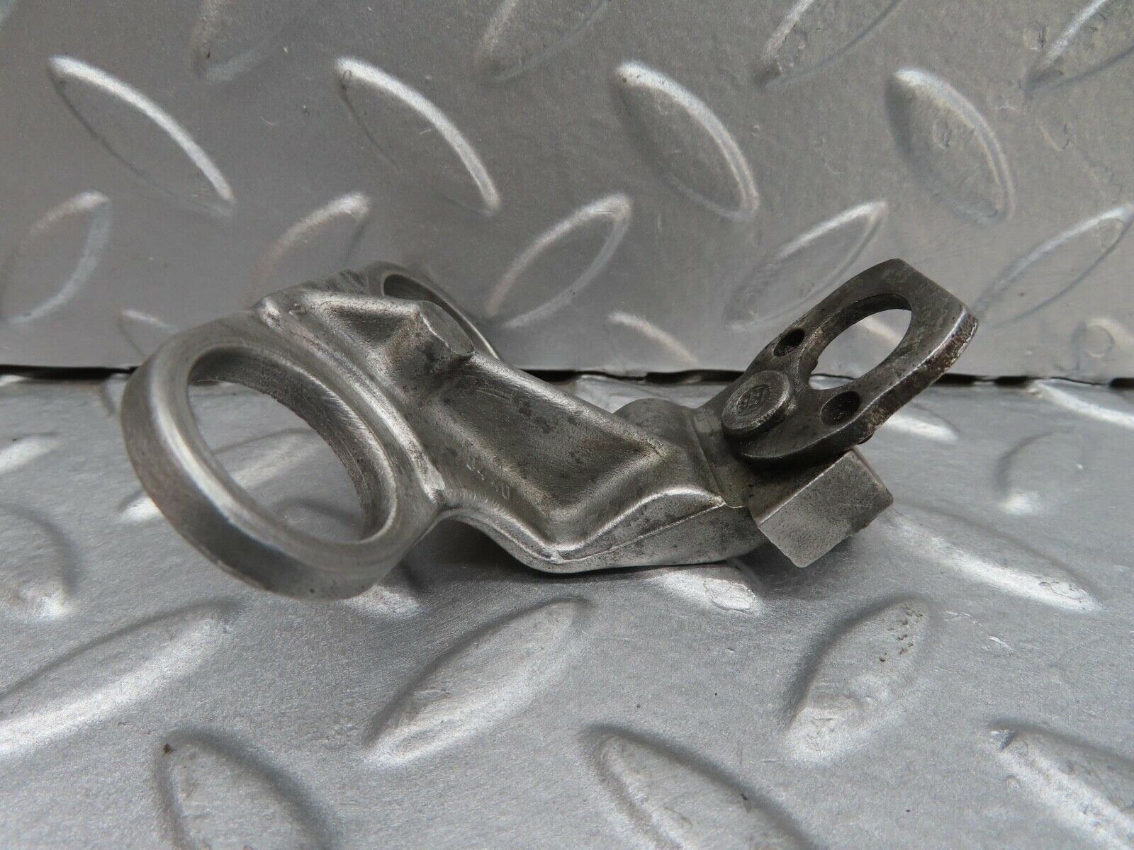 16127 Mercedes-Benz W123 280E Crankshaft Sensor Holder Bracket 1101530440