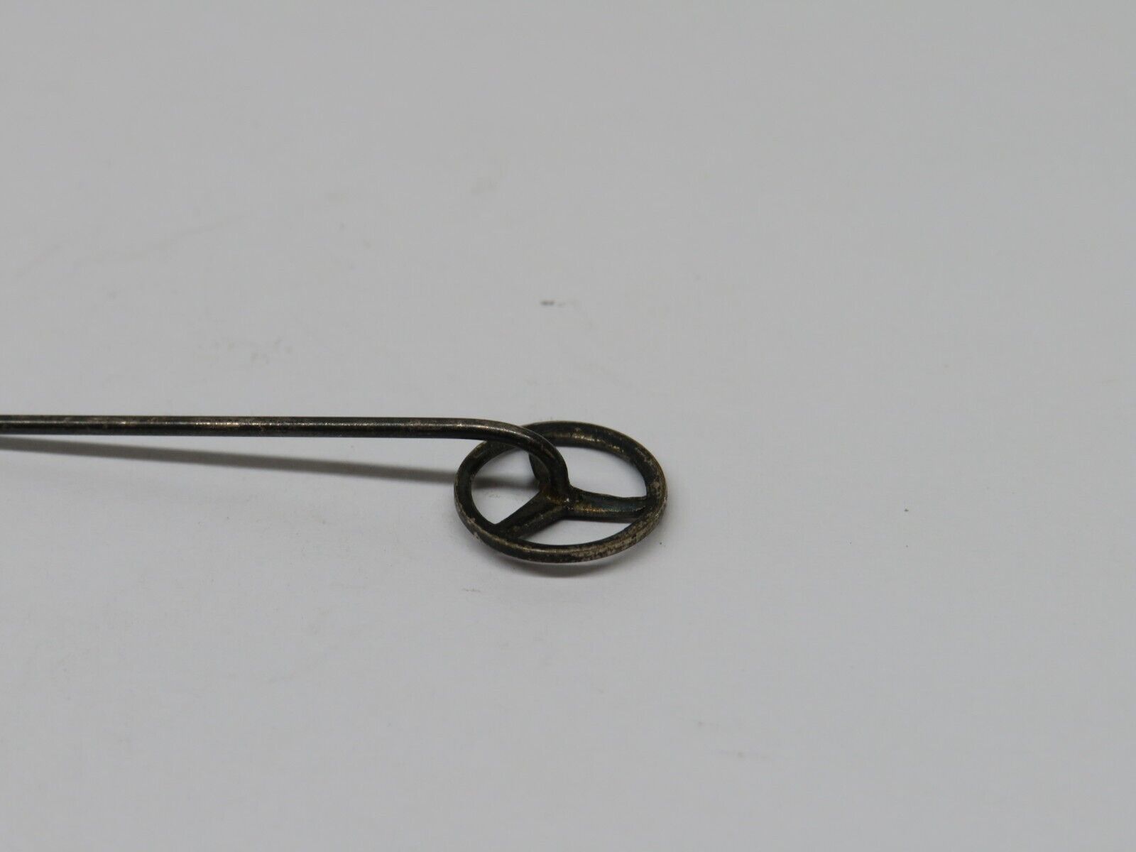37508 Mercedes-Benz Vintage Lapel Pin Badge