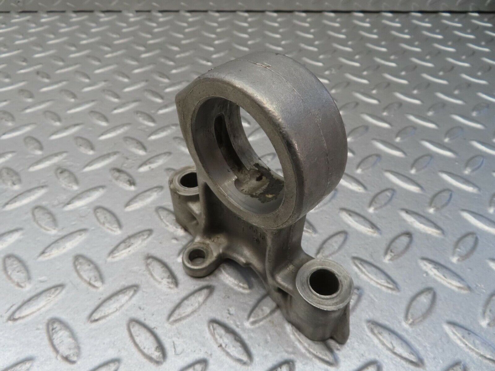 13363 Mercedes-Benz W111 230S Camshaft Tower Bearing 1140510016