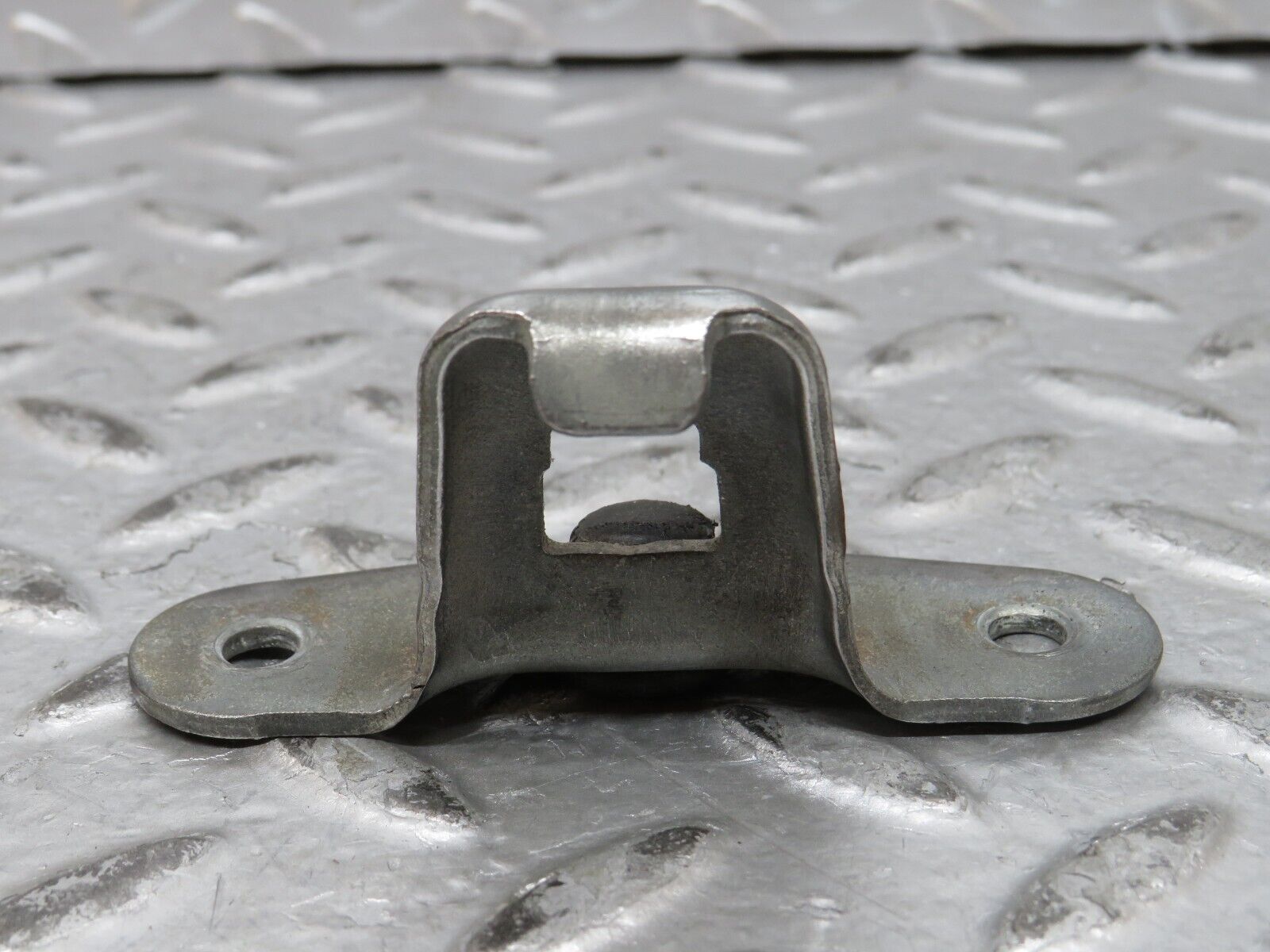 27877 Mercedes-Benz W123 280E Trunk Lock Latch 1237580150