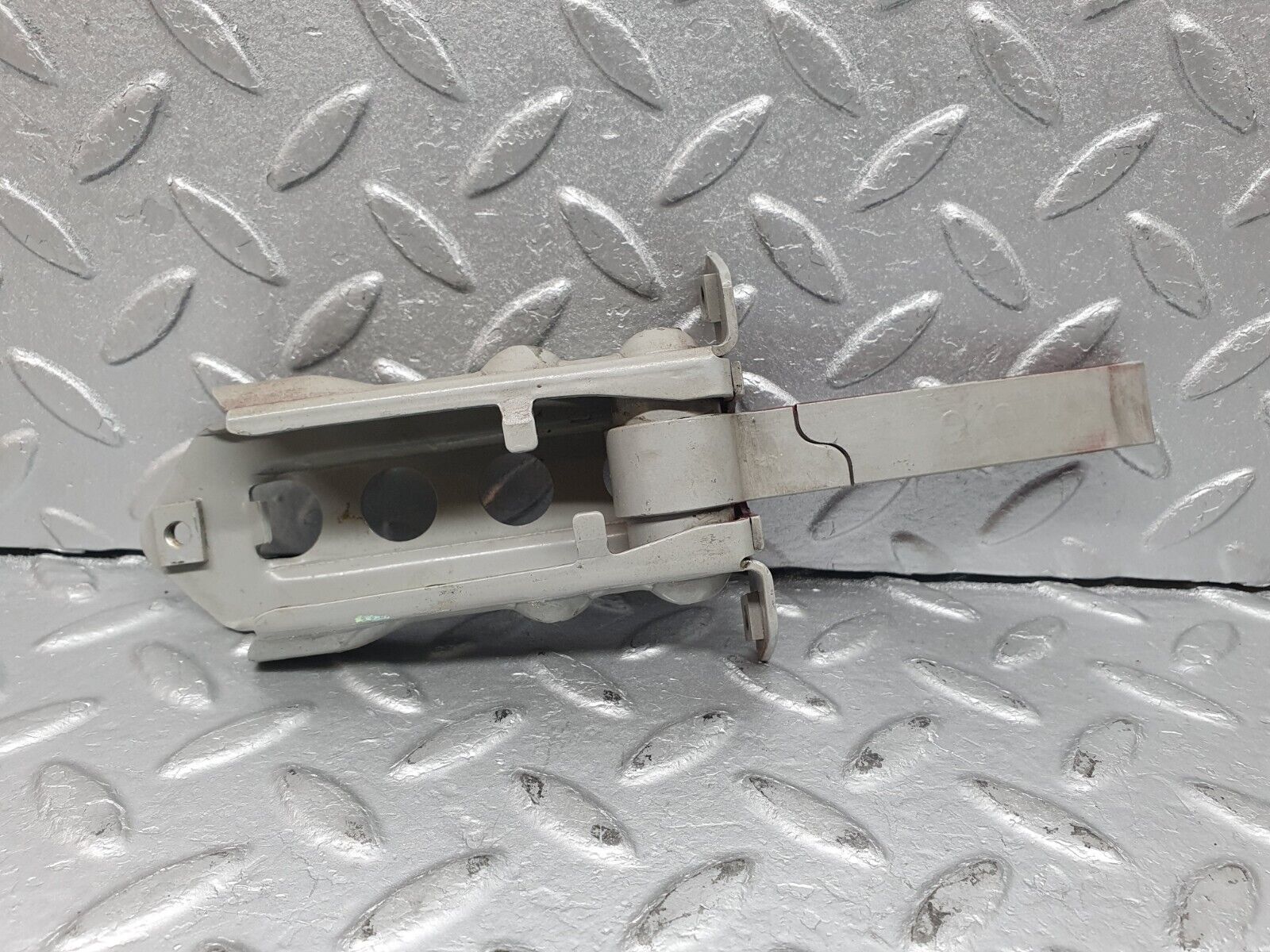 41076 Mercedes-Benz W126 300SE Door Safety Check Strap Front