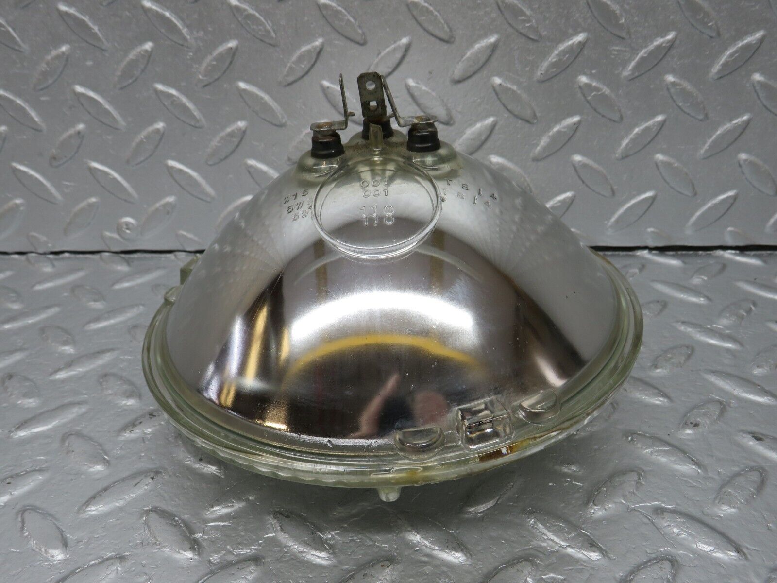 40366 Mercedes-Benz W110 230 Headlight Sealed Beam Lucas 7285