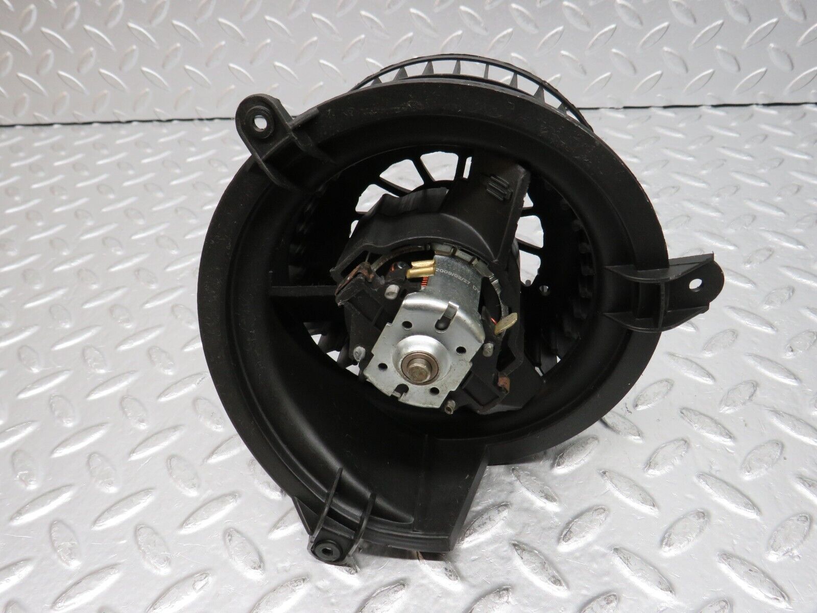 31686 Mercedes-Benz W201 190LE 1.8L Heater Blower Motor 2009/02/27DY