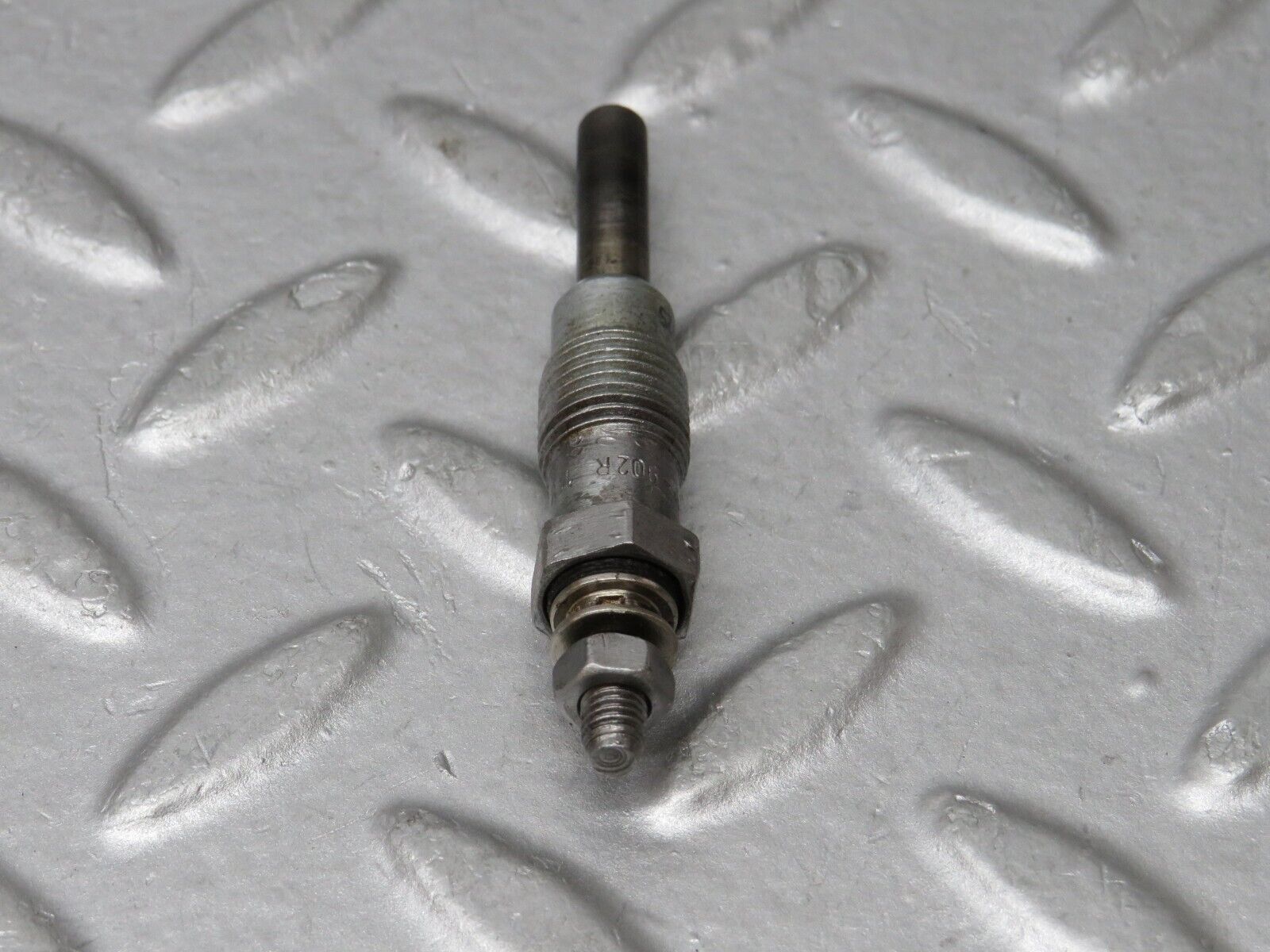 35887 Mercedes-Benz 240D OM616.912 Glow Plug NGK Y-902R