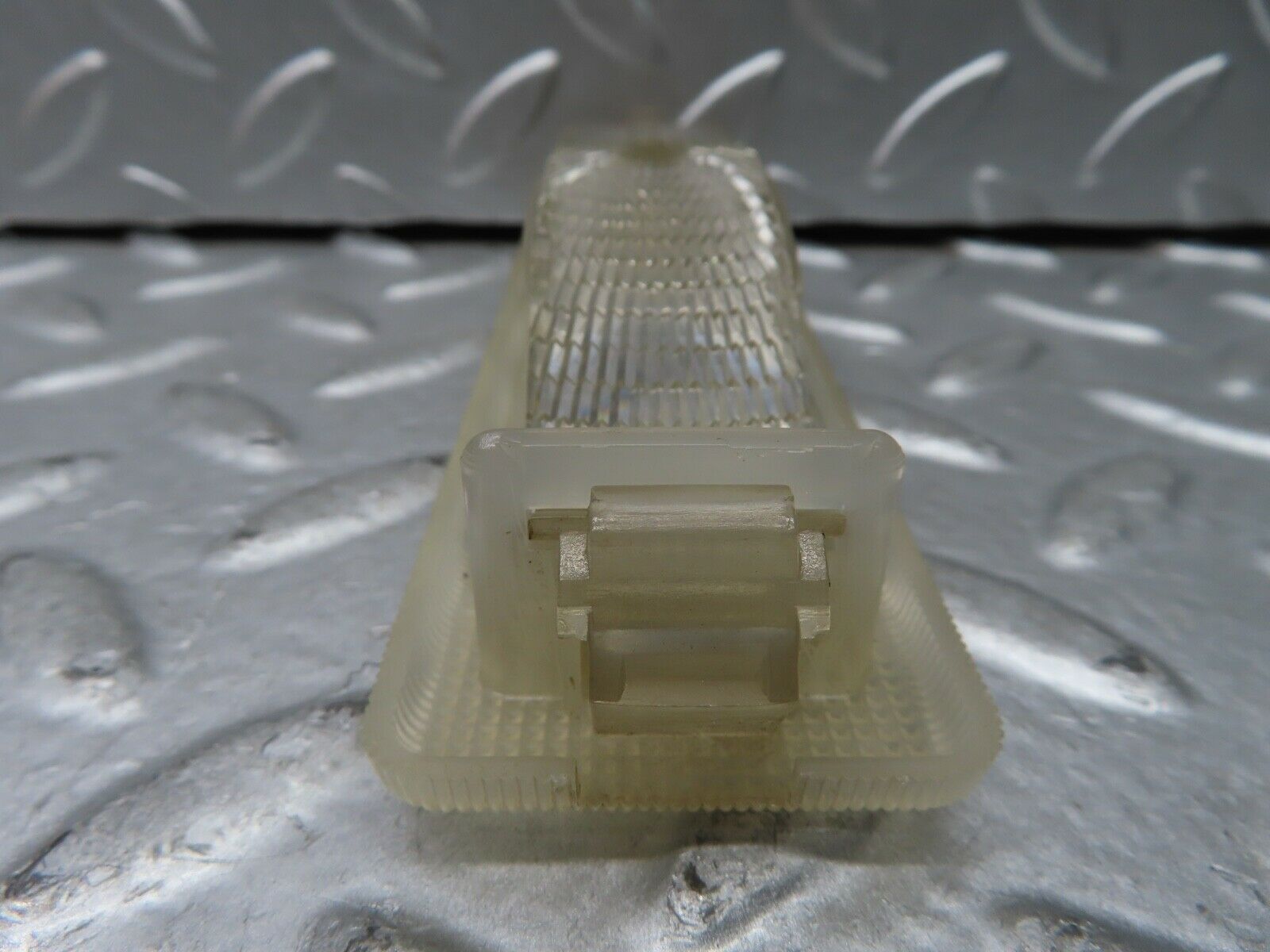 21245 Mercedes-Benz W123 230E Rear Interior Dome Light 2018200001