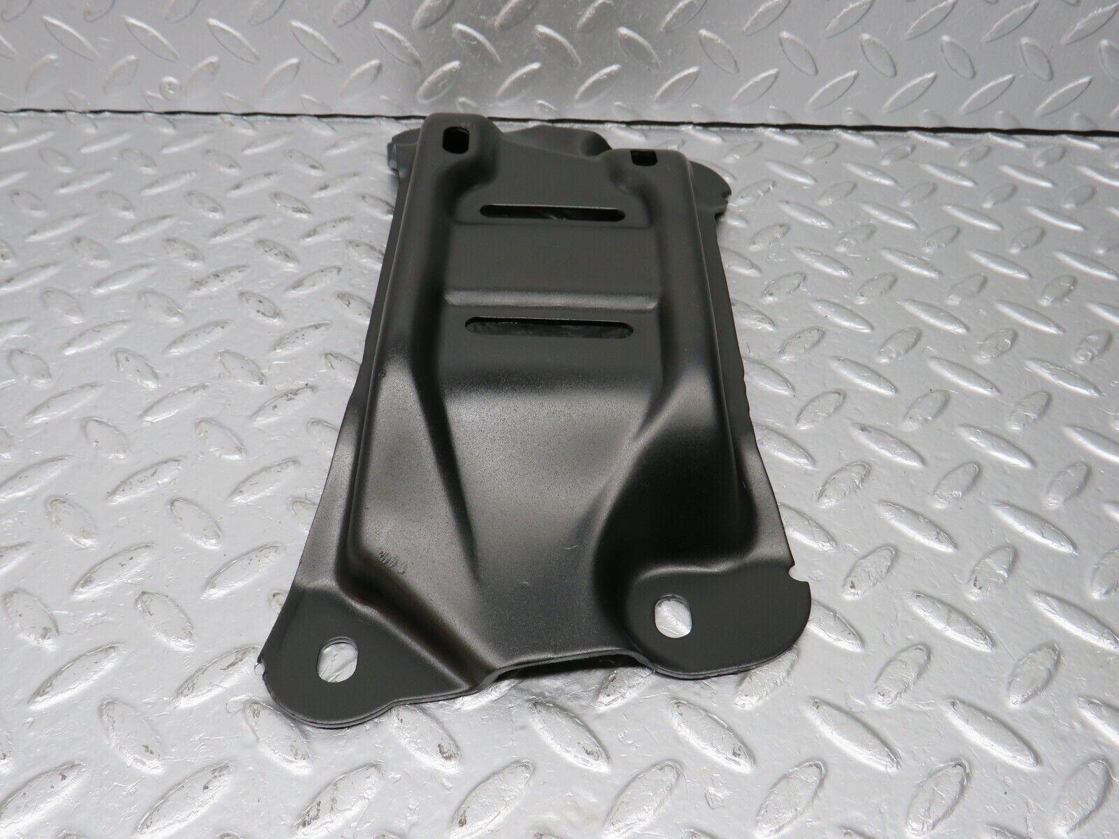 40542 Mercedes-Benz W123 300D Gearbox Mount Bracket