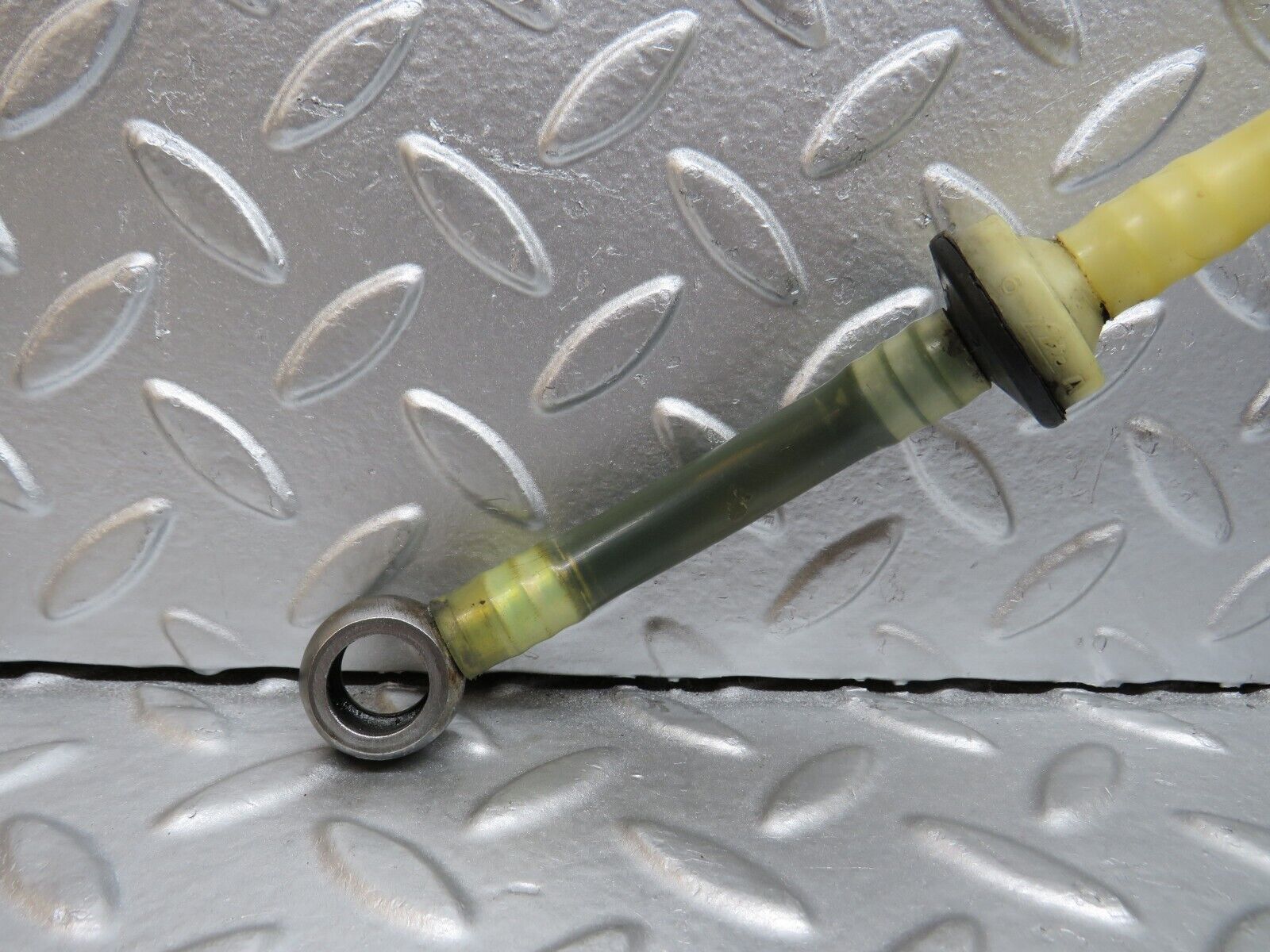 31086 Mercedes-Benz W123 200D Brake Servo Vacuum Pipe