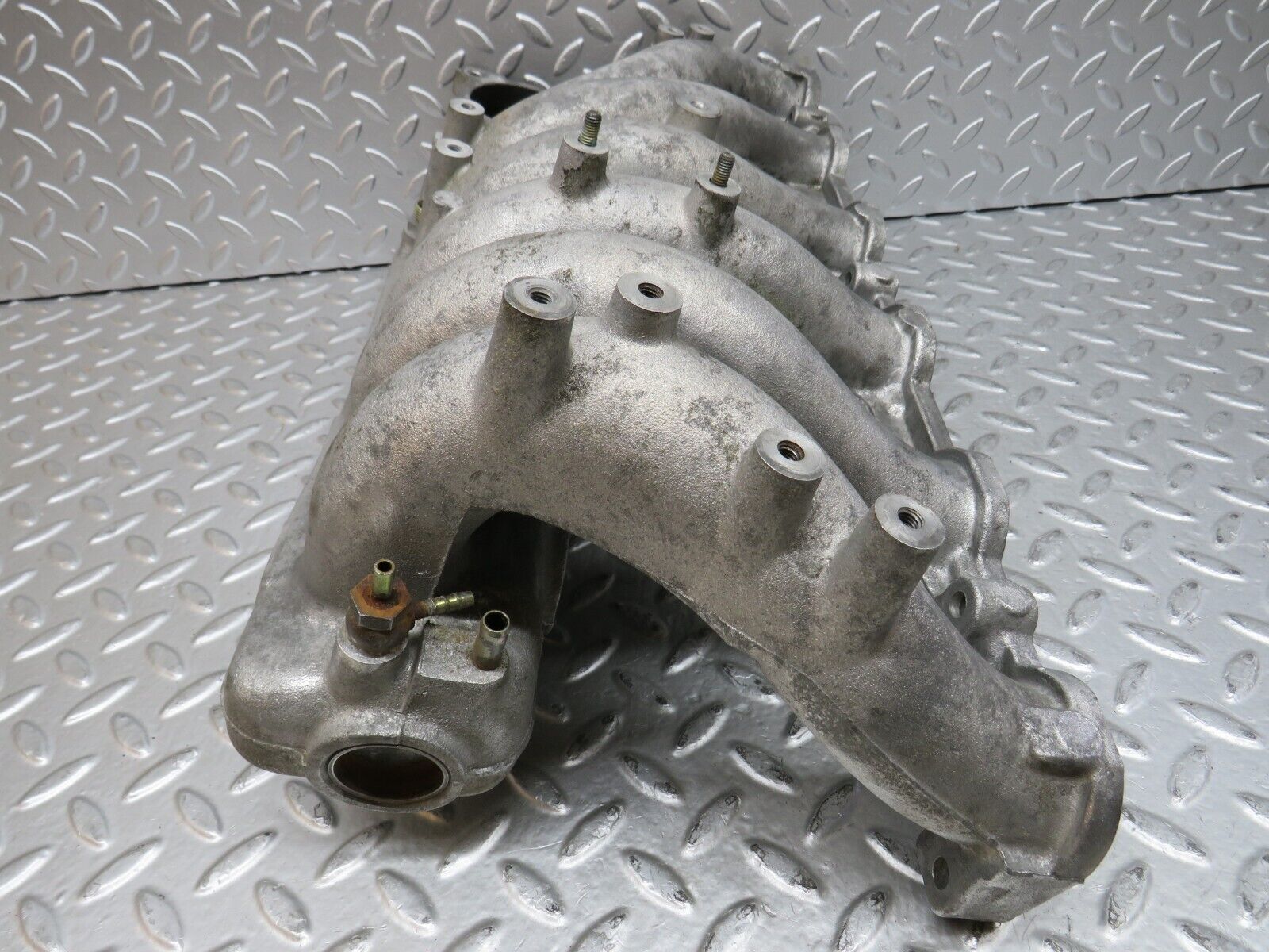 28038 Mercedes-Benz W123 280E Air Intake Manifold 1101413201