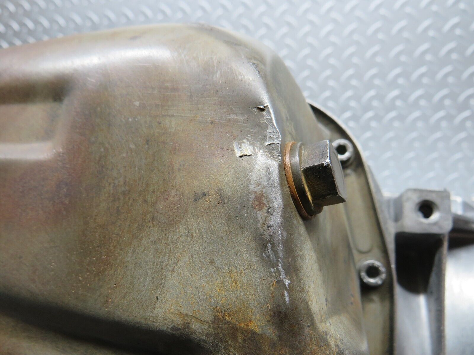 31169 Mercedes-Benz W123 200D Oil Pan Oil Sump 1150141402