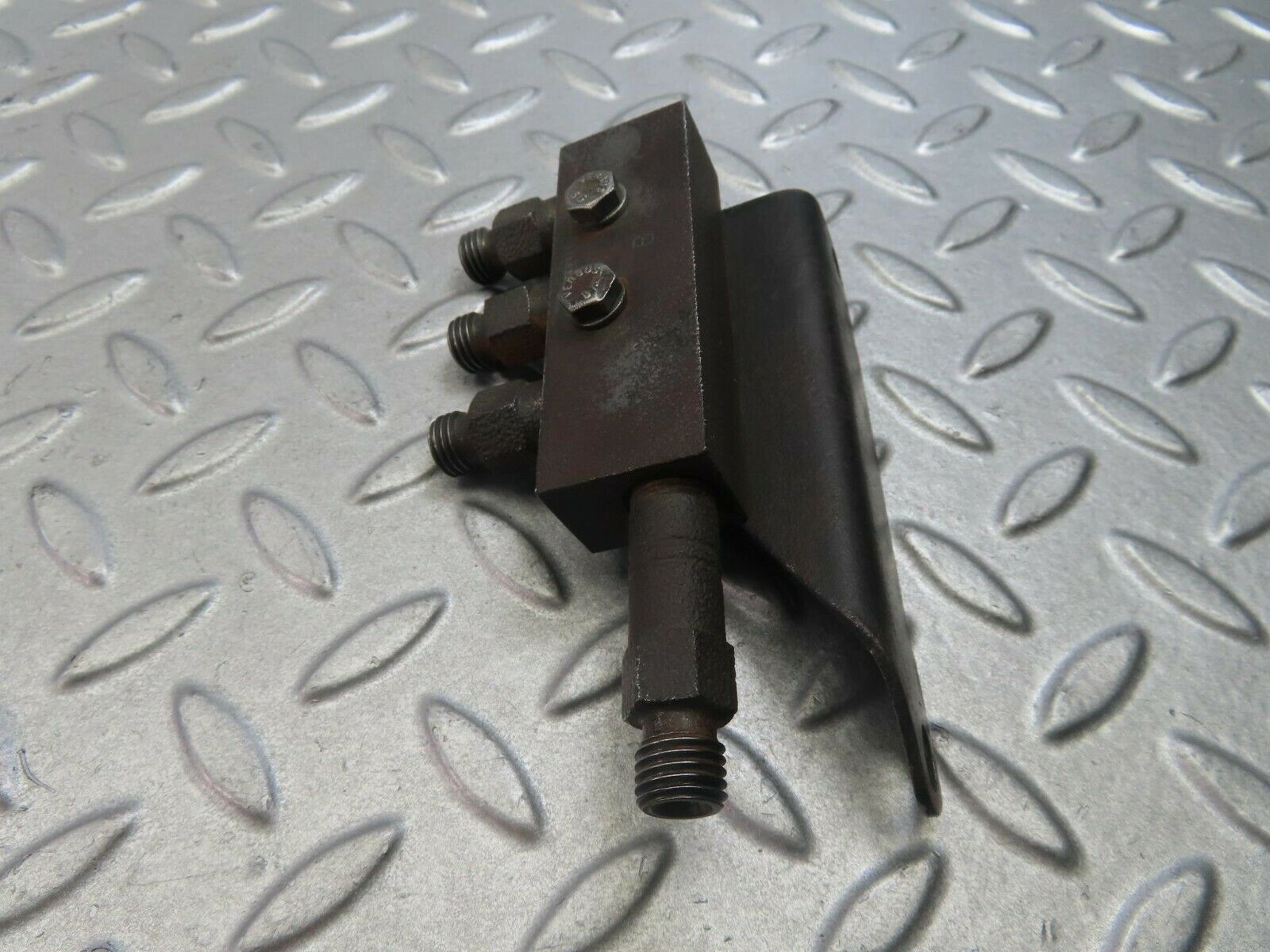 8463 Mercedes-Benz W111 Fuel Injection Distributor