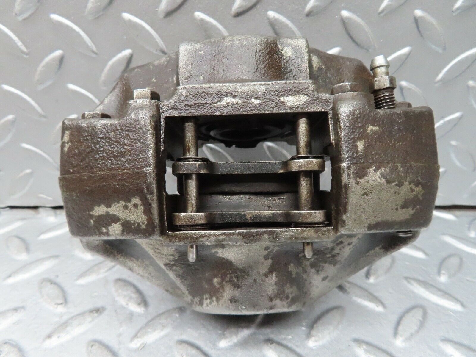 17633 Mercedes-Benz W116 450SEL Rear Left Brake Caliper ATE 38