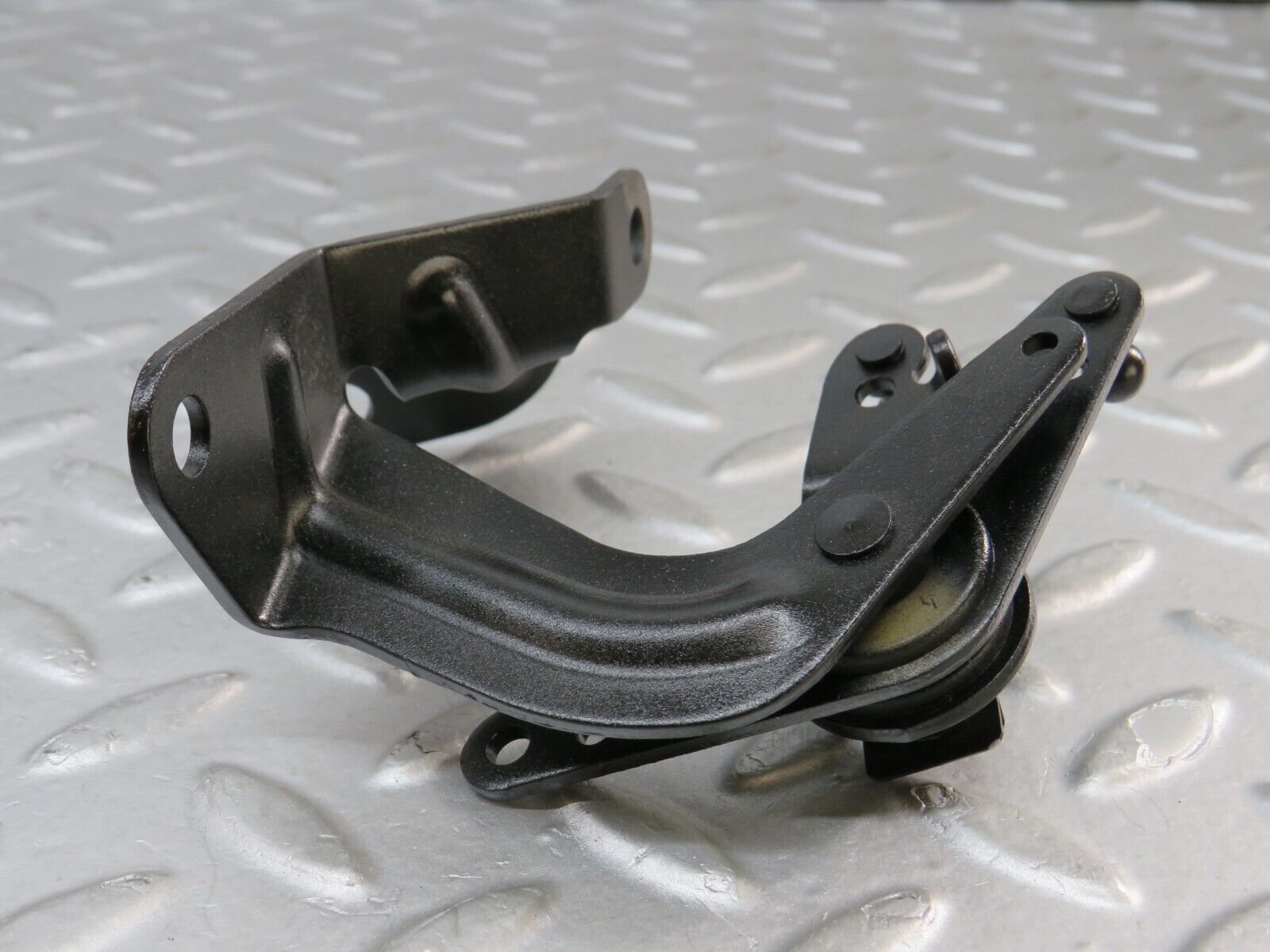 36359 Mercedes-Benz W126 420SE Accelerator Throttle Linkage