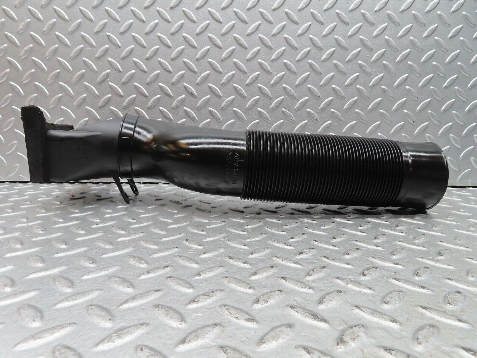 19345 Mercedes-Benz C140 CL420 Coupe Air Intake Hose Left Side 1190947582