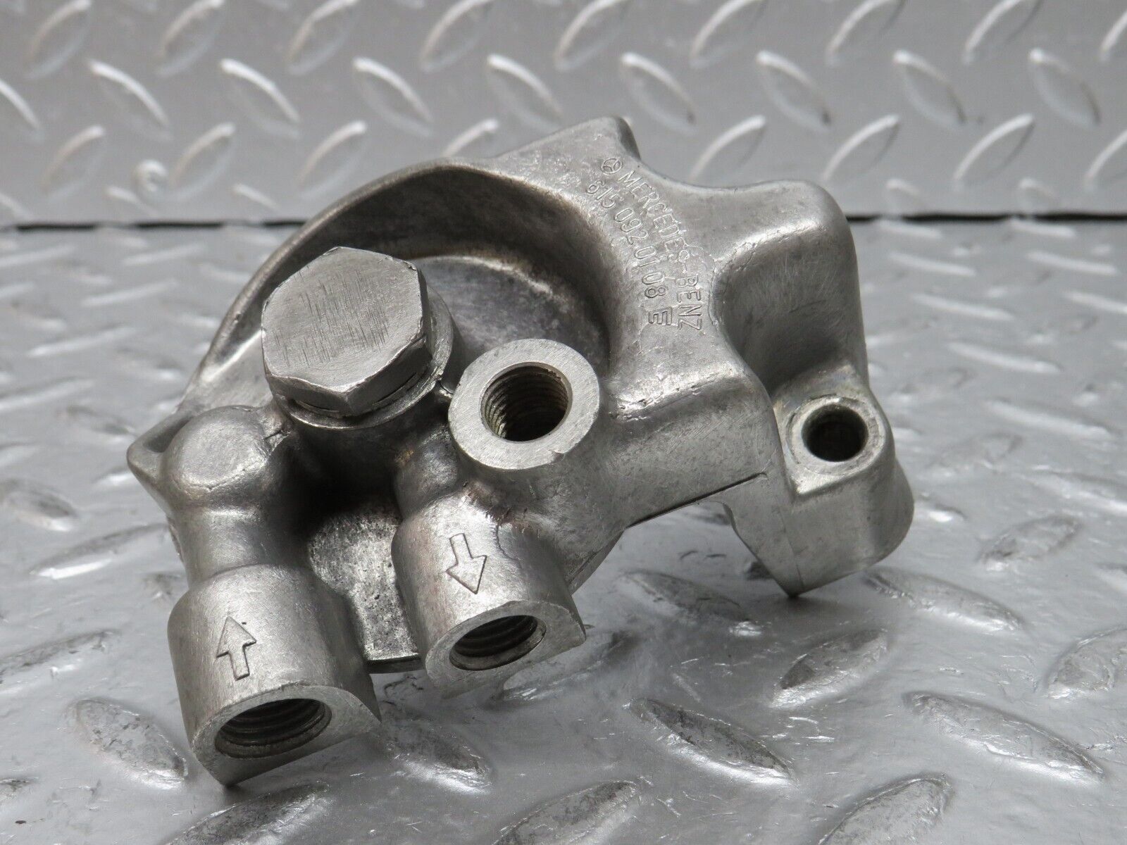 0063 Mercedes-Benz W116 350SE Fuel Filter Mount  6150920108