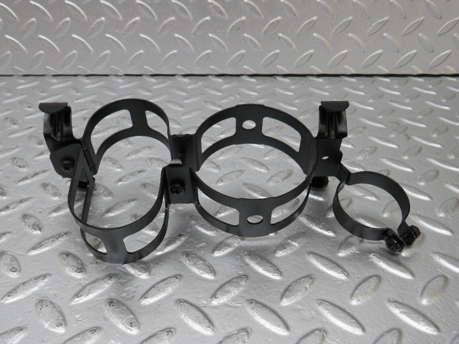 33915 Mercedes-Benz W124 260E Fuel Pump Fuel Filter Bracket Holder