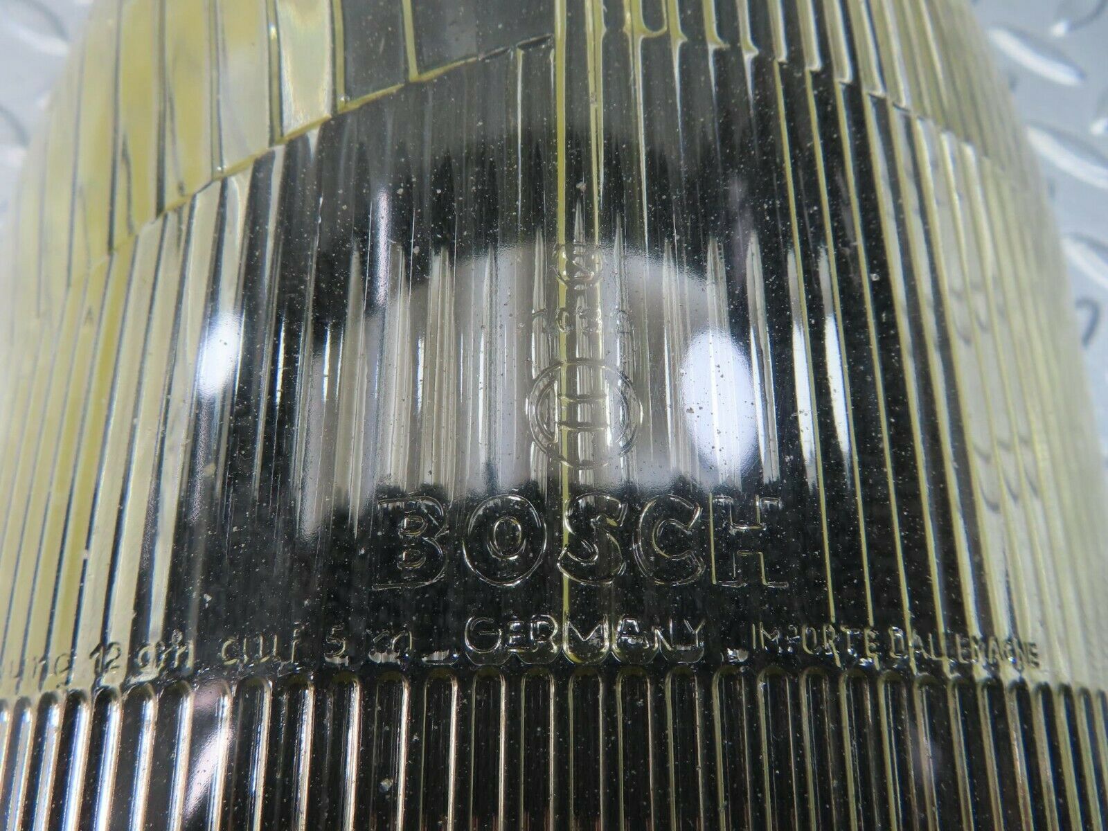 8957 Mercedes-Benz W108 Headlight Lens