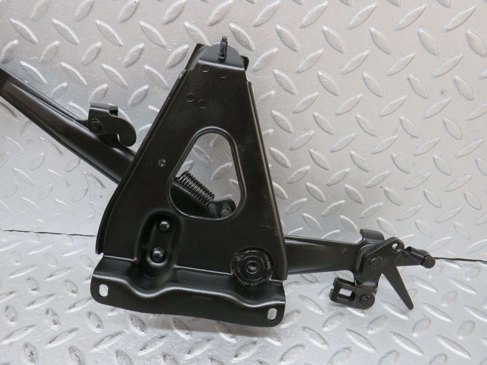 36374 Mercedes-Benz W126 420SE Handbrake Regulator