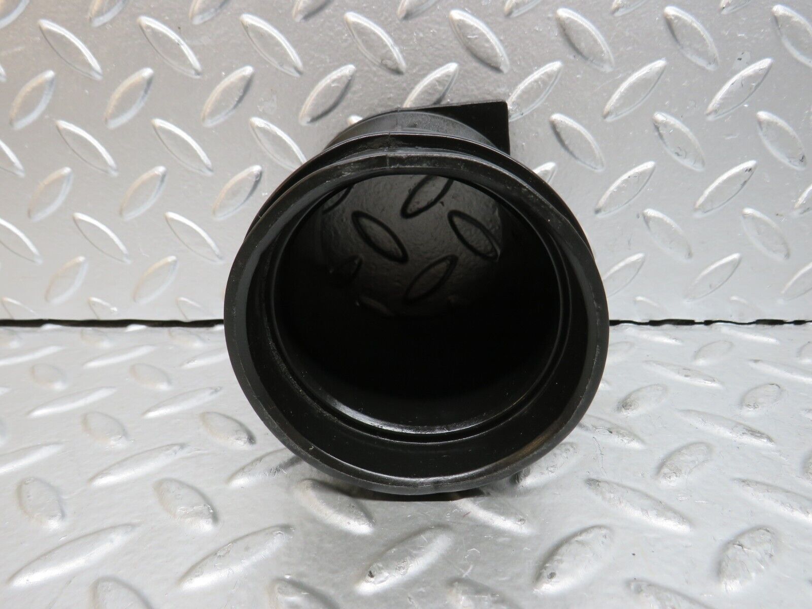 29126 Mercedes-Benz C124 320CE Coupe Air Intake Pipe 1041410990