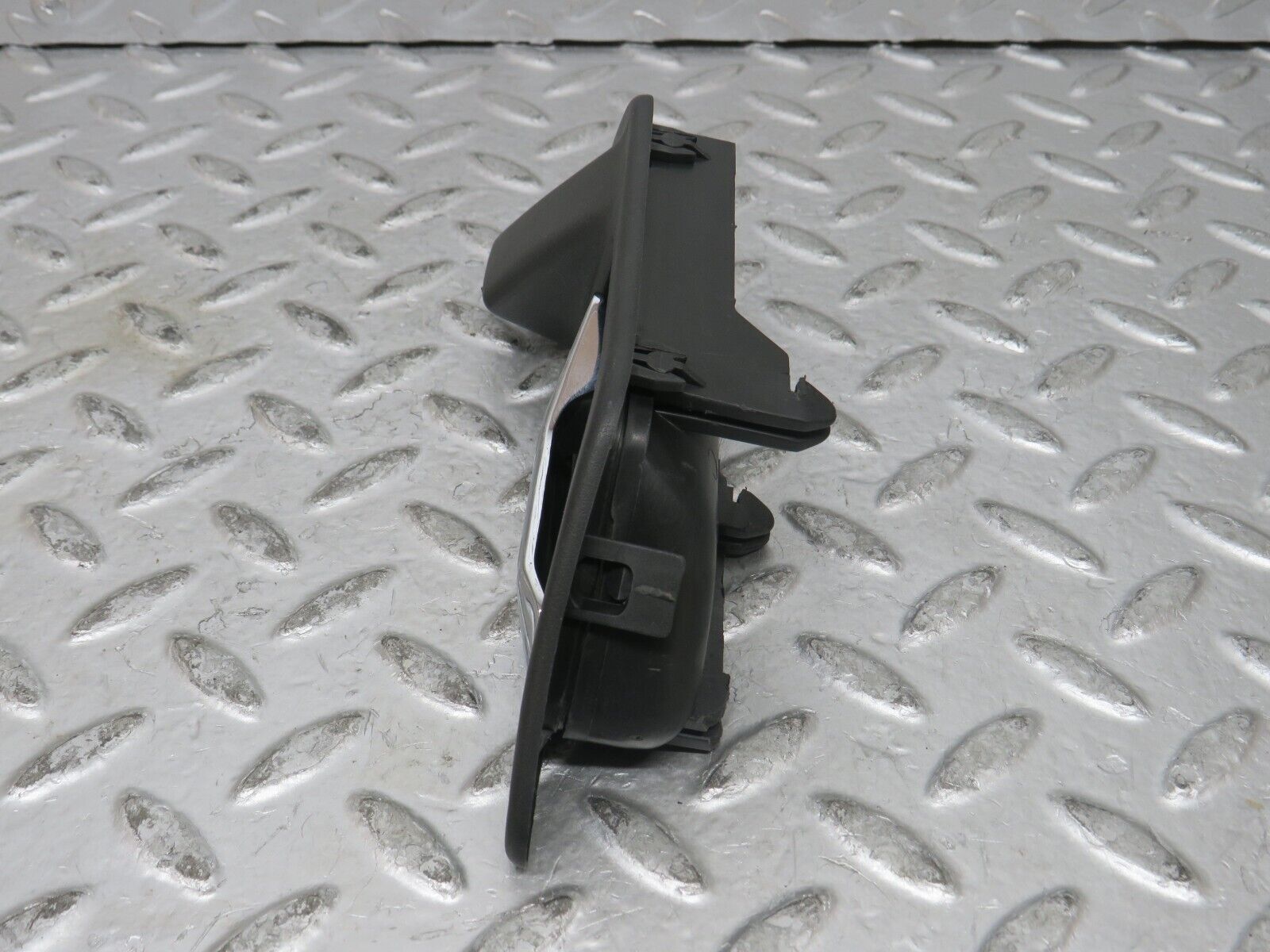 27516 Mercedes-Benz S124 300TE Front Left Interior Door Handle 1247600161