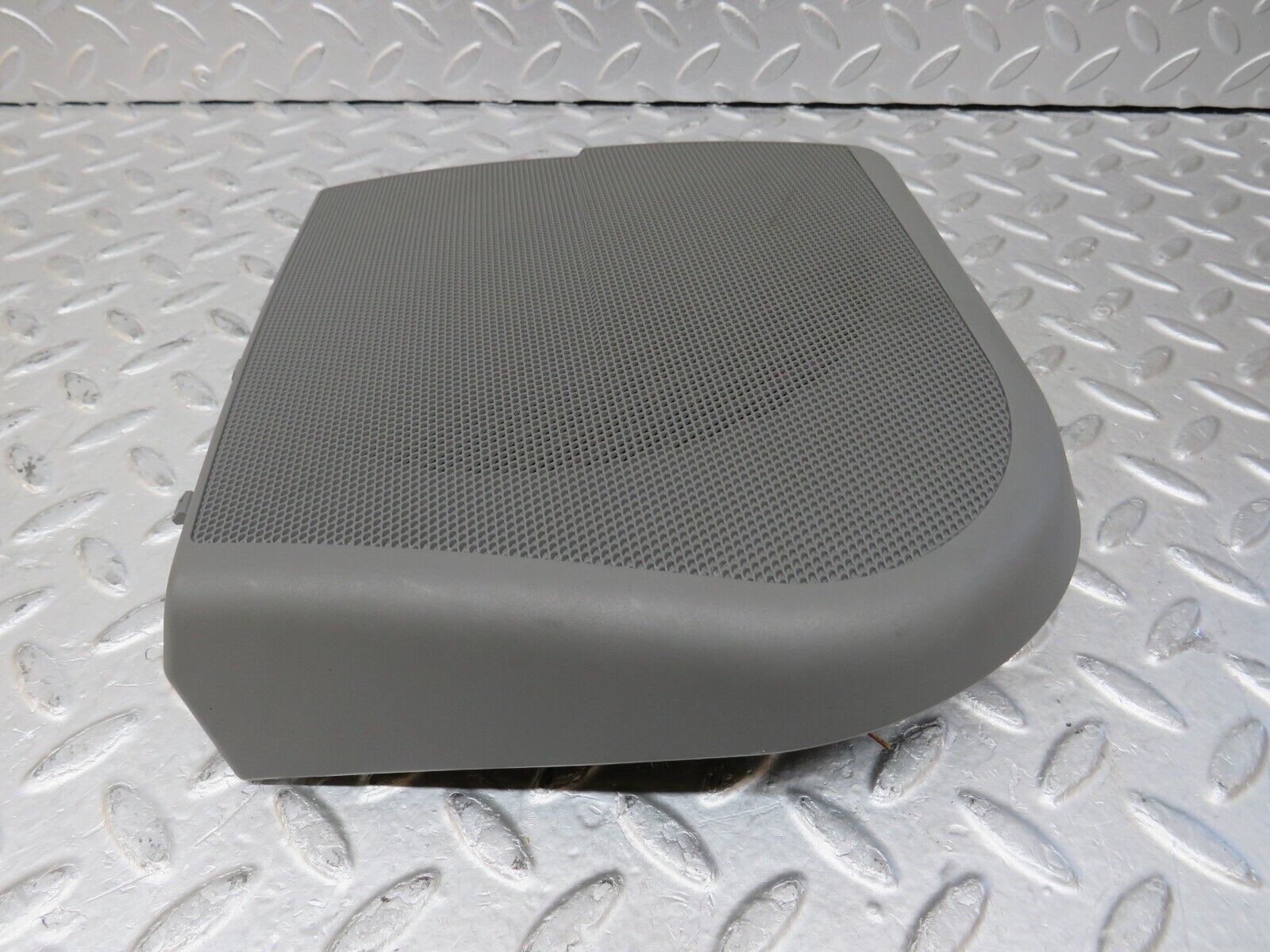 35205 Mercedes-Benz W221 Rear Door Speaker Right Side Grey 2217370288