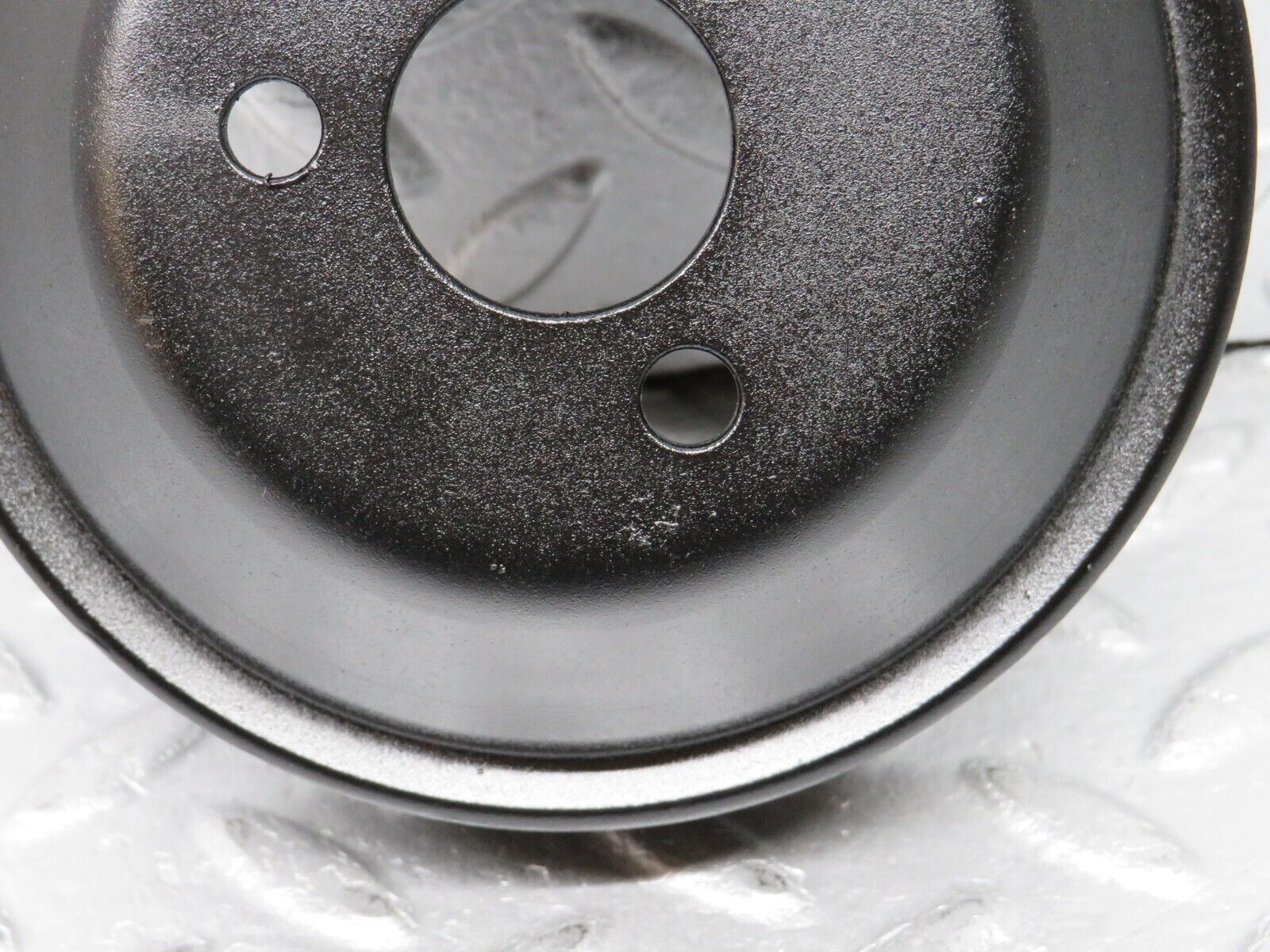 38547 Mercedes-Benz R129 280SL Coupe Water Pump Pulley 1042300015