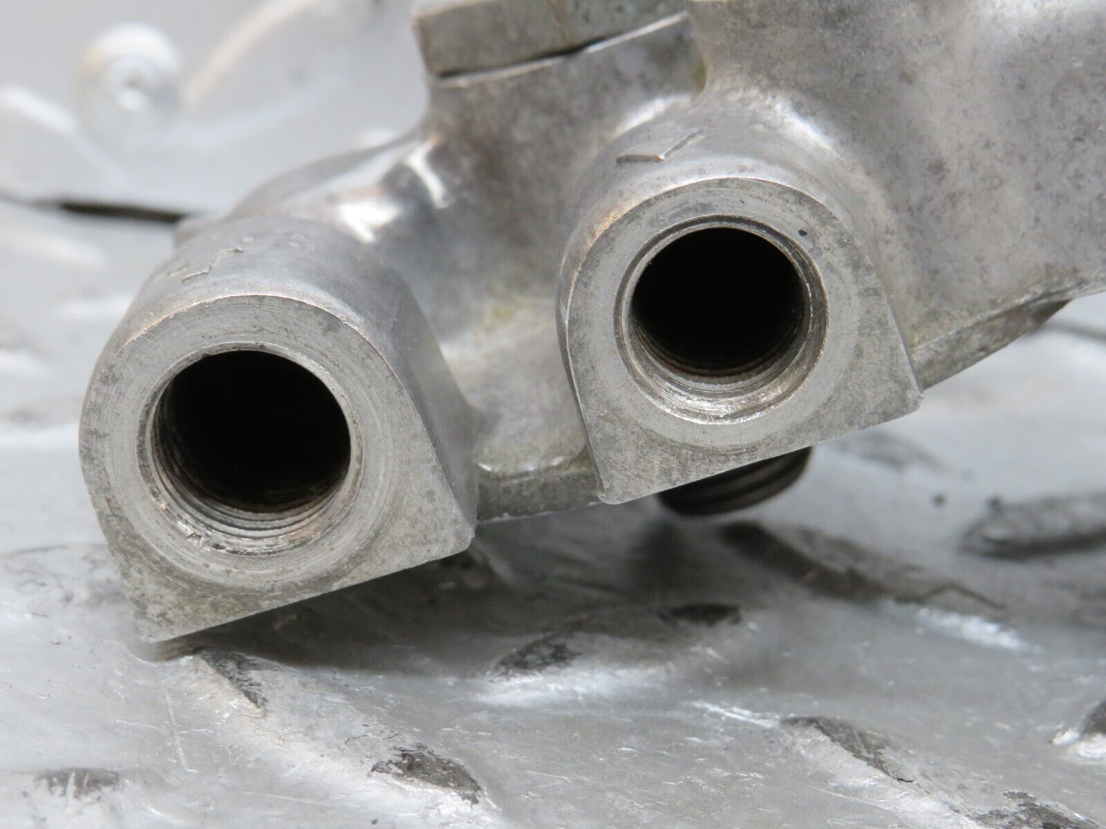 28433 Mercedes-Benz S123 240D Wagon Fuel Filter Housing Mount 6150920208