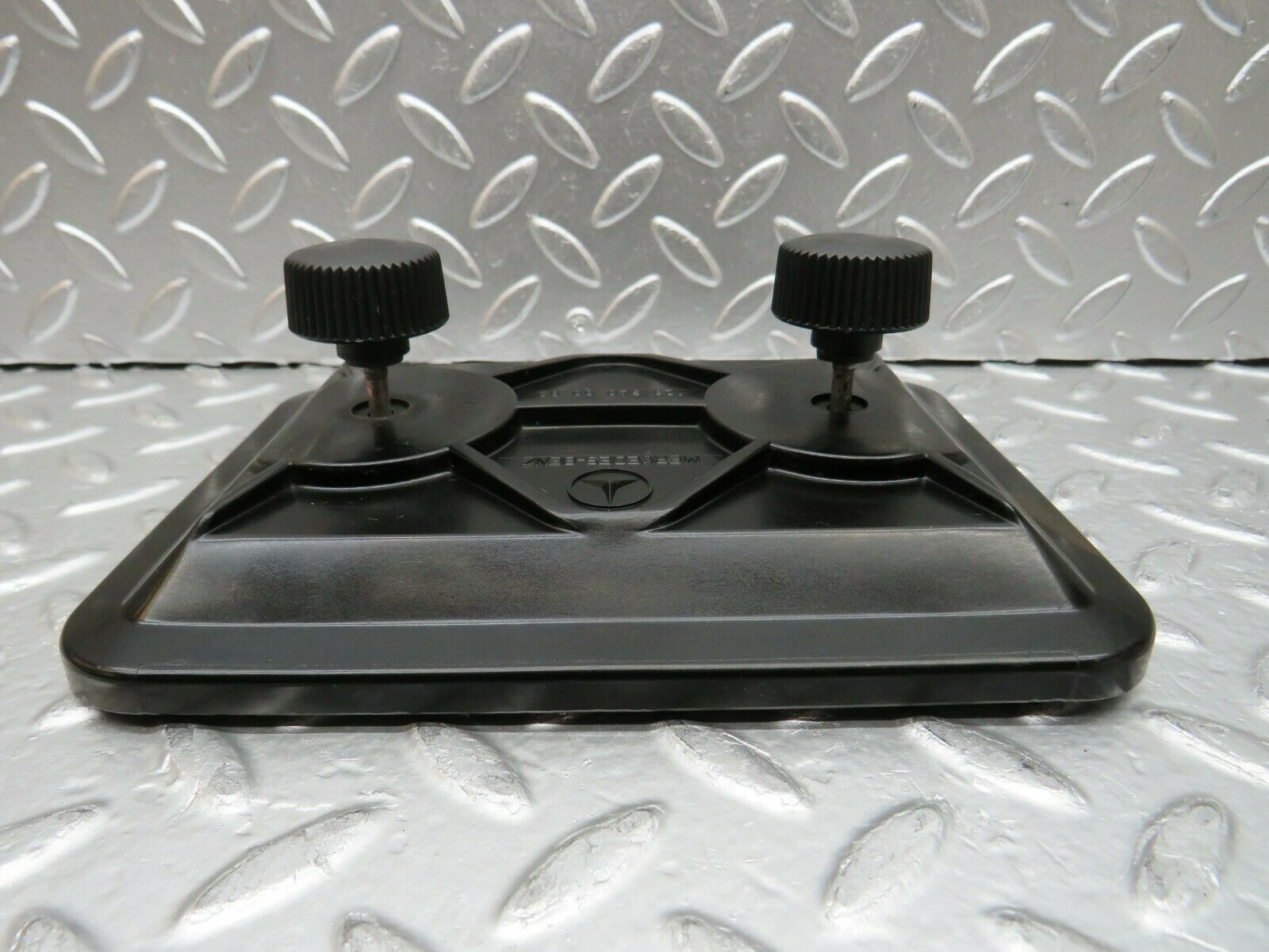 24035 Mercedes-Benz W123 280E Fuse Box Cover Lid 1235400082 1235450700