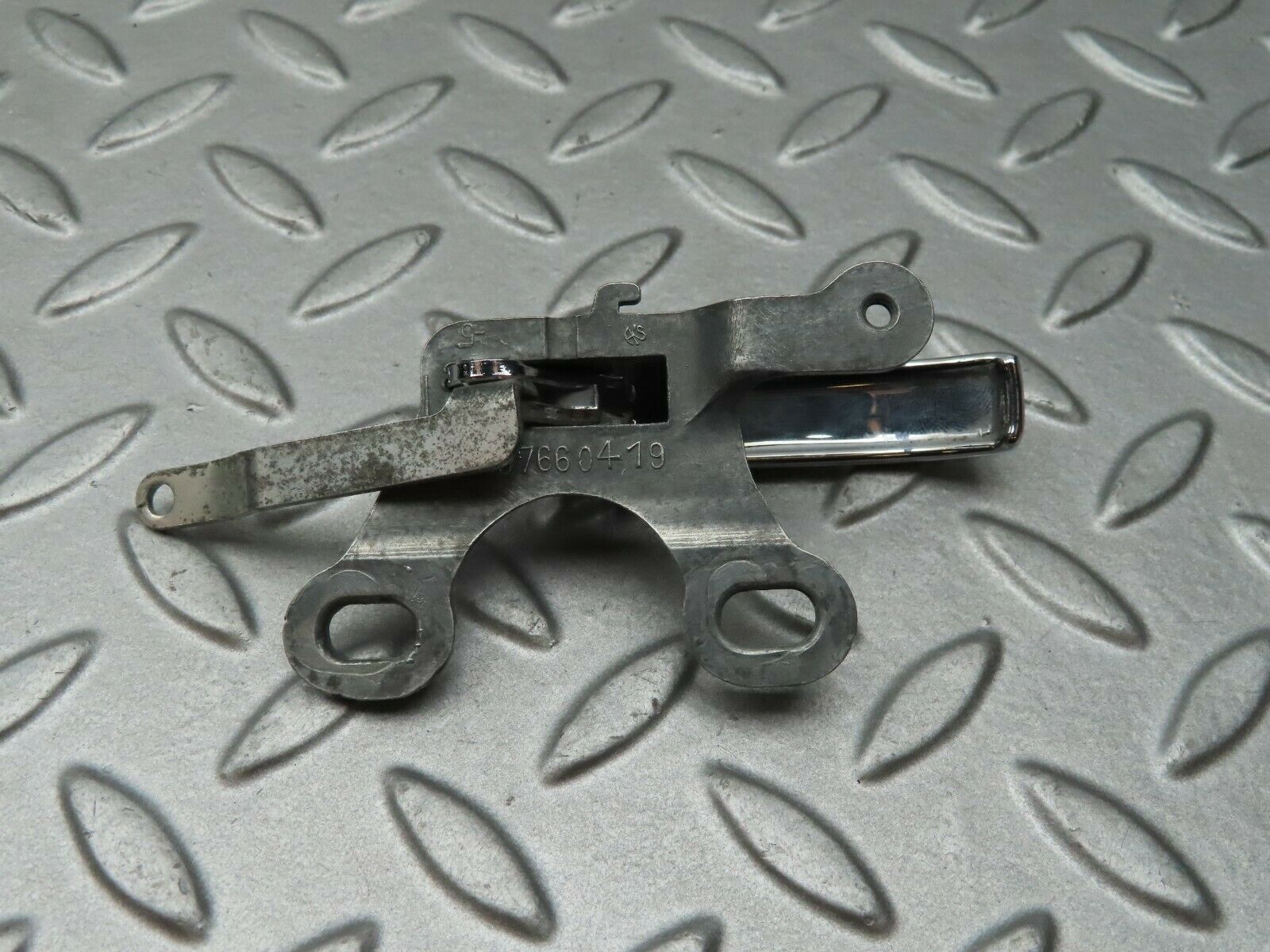 4747 Mercedes-Benz W114 280CE Coupe Right Interior Door Handle 1107660419