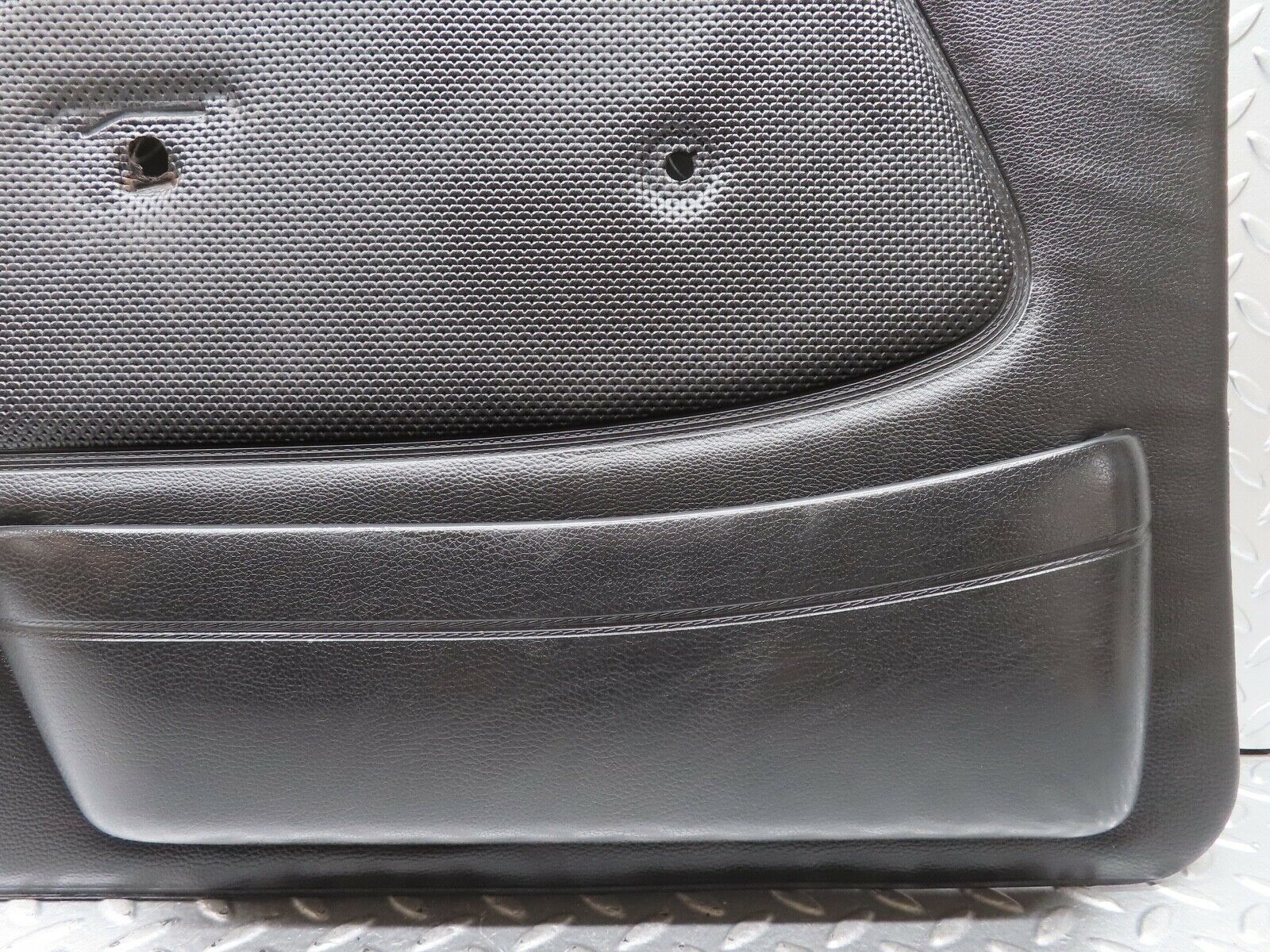 19030 Mercedes-Benz W123 300D Front Left Door Card Black