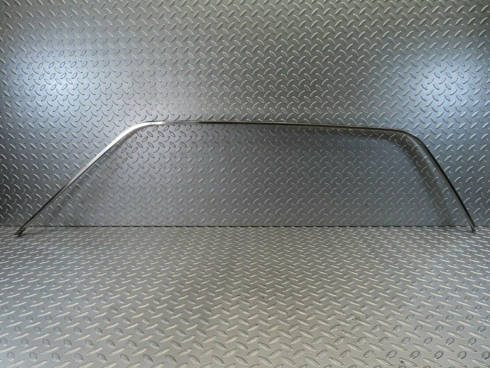 11586 Mercedes-Benz C123 230CE Coupe Chrome Roof Trim Cladding Left Side