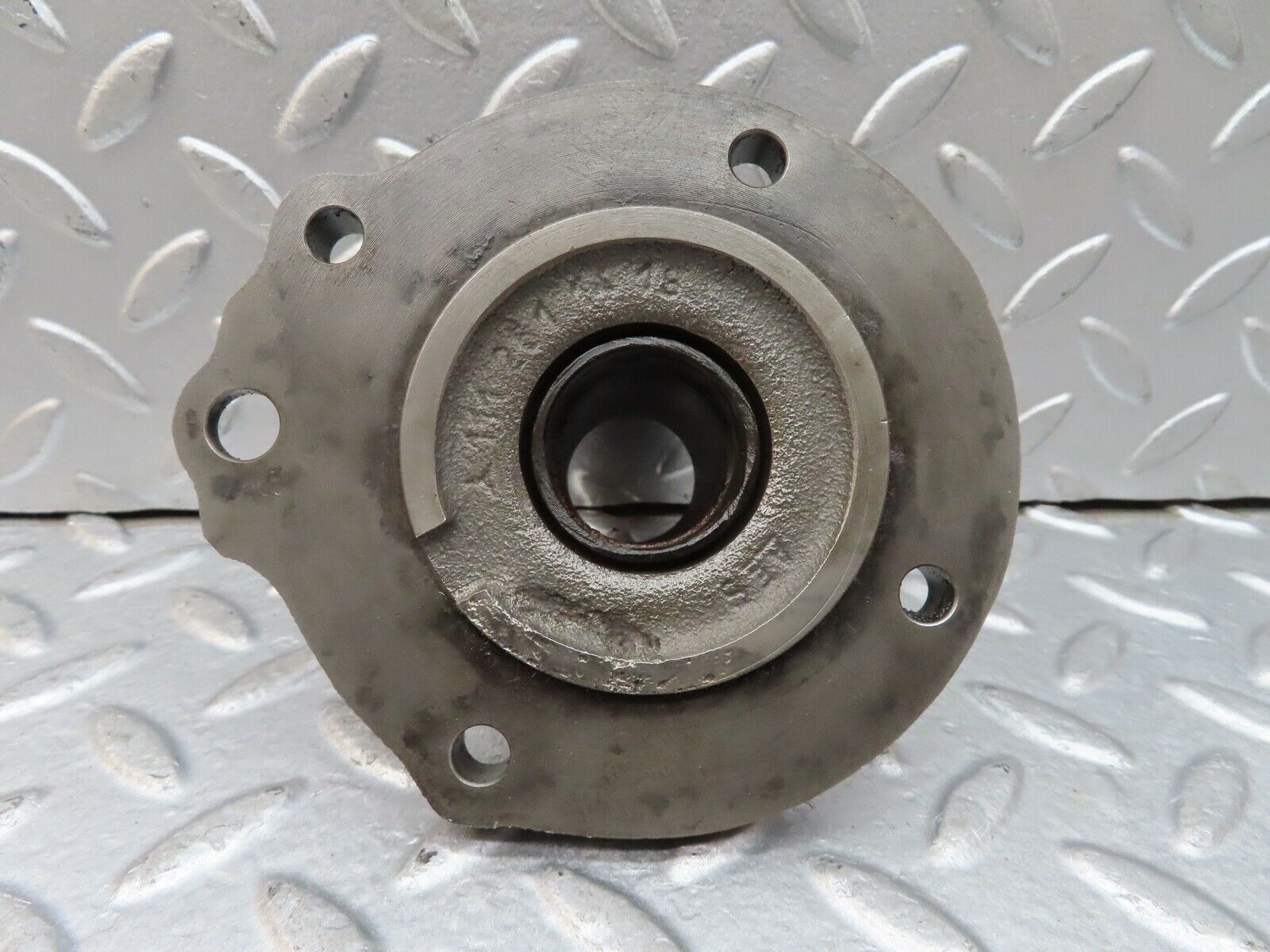 18534 Mercedes-Benz W111 Clutch Release Fork & Bearing Guide Sleeve 1112611418