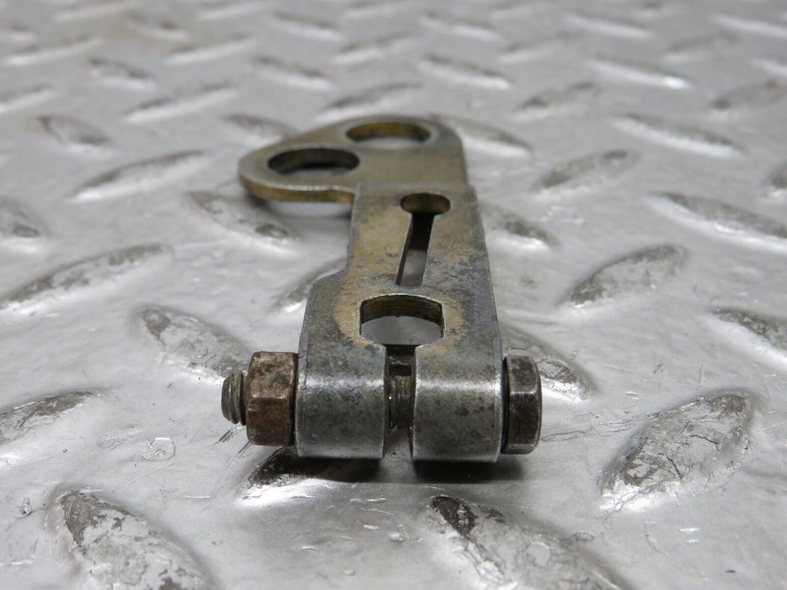 27463 Mercedes-Benz W123 280E Gearbox Linkage Bracket