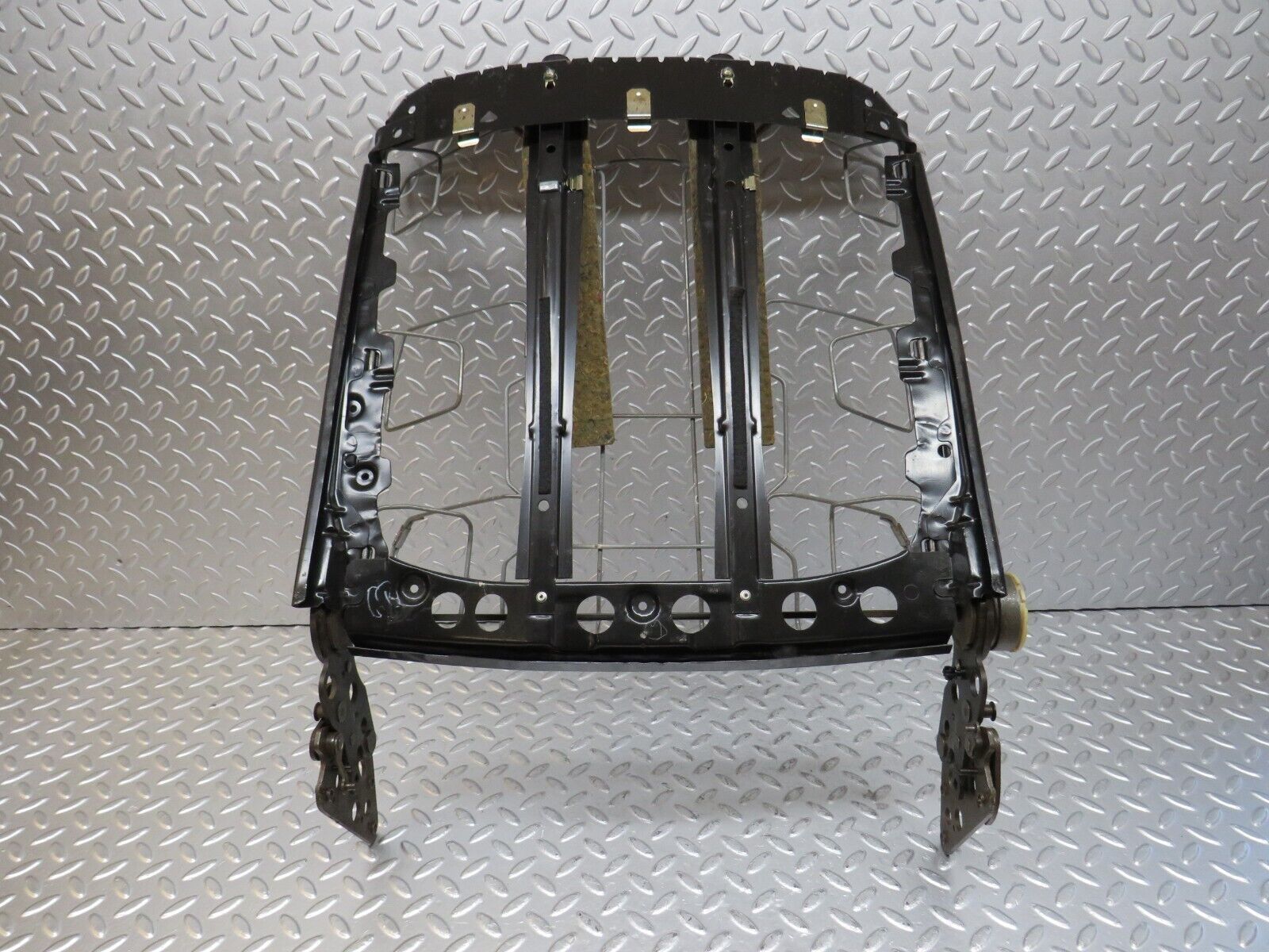 33892 Mercedes-Benz C123 230CE Coupe Front Right Driver Seat Backrest