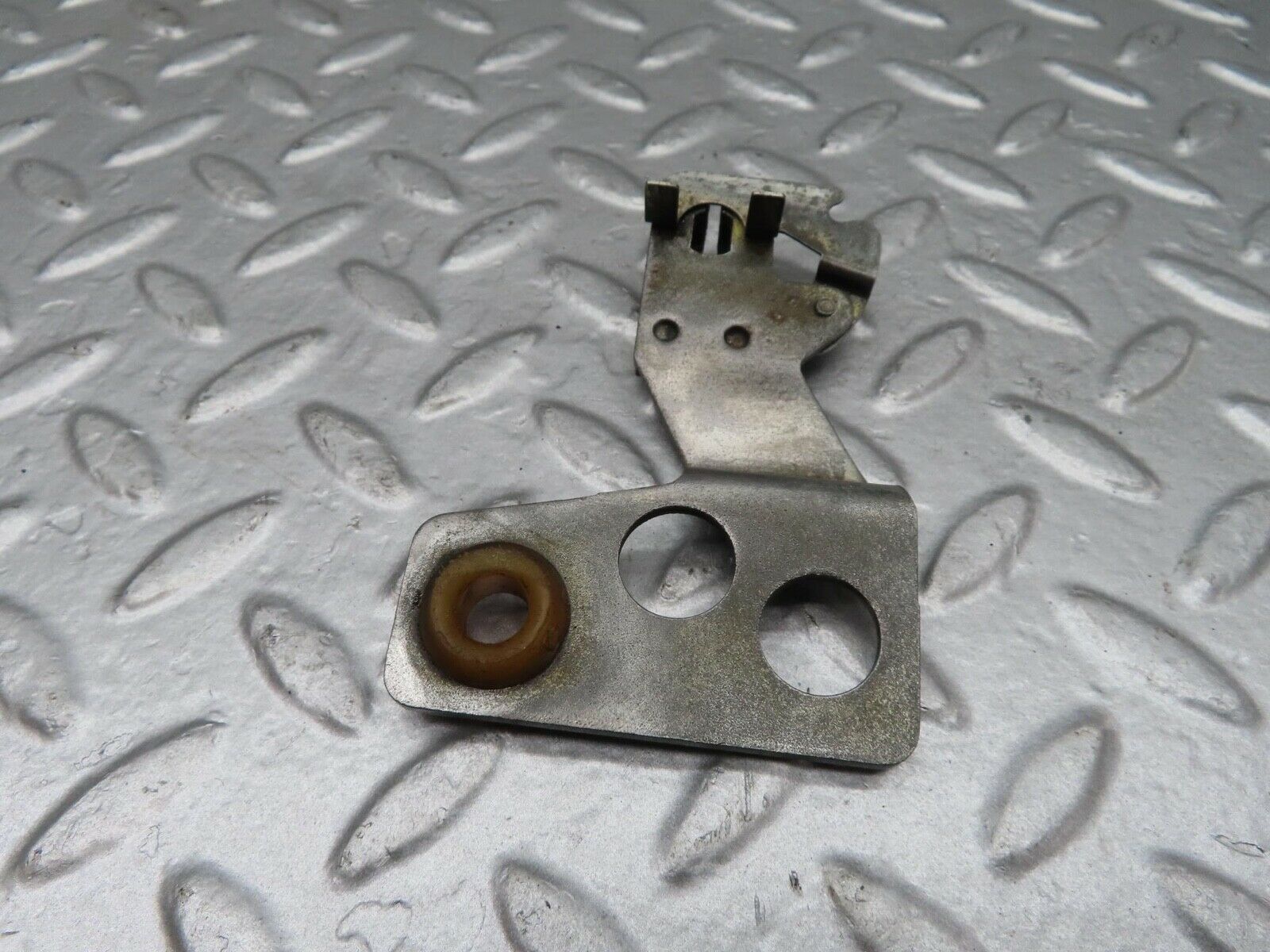 14827 Mercedes-Benz W116 350SE Automatic Gearbox Linkage Bracket