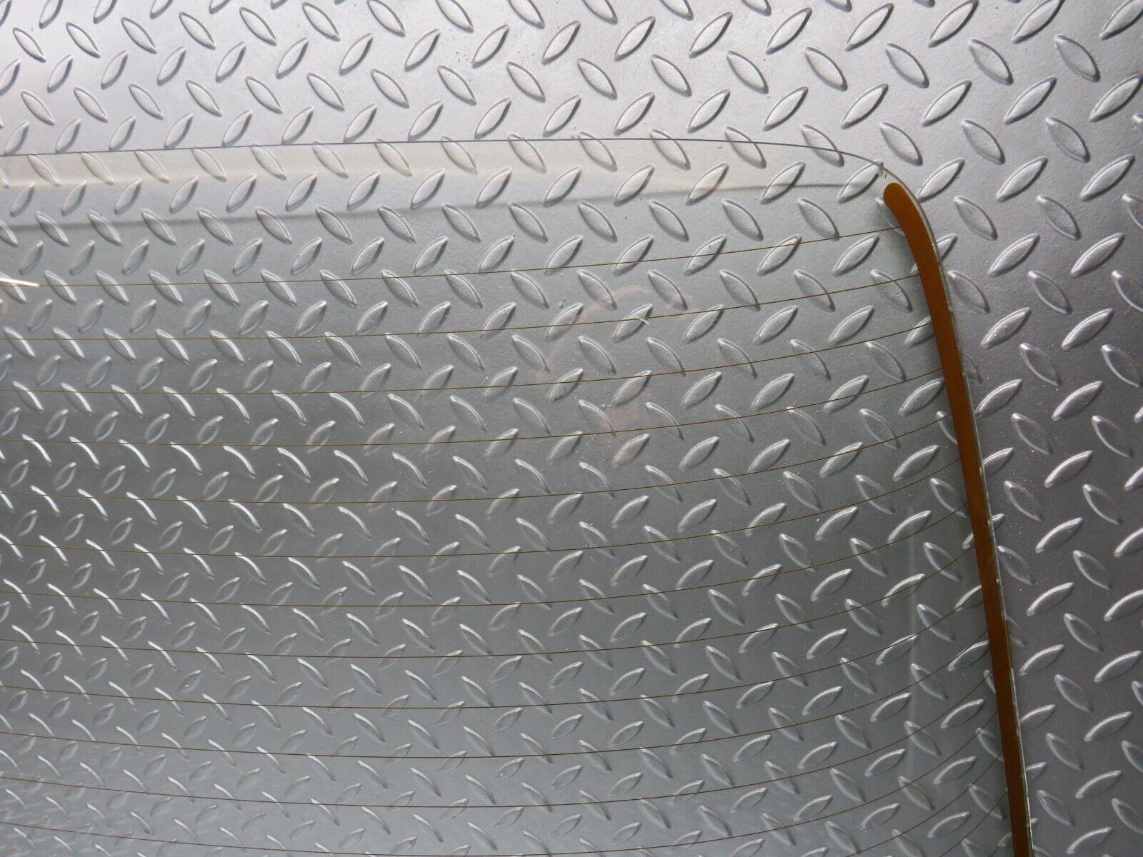 31104 Mercedes-Benz W123 200D Rear Heated Windscreen