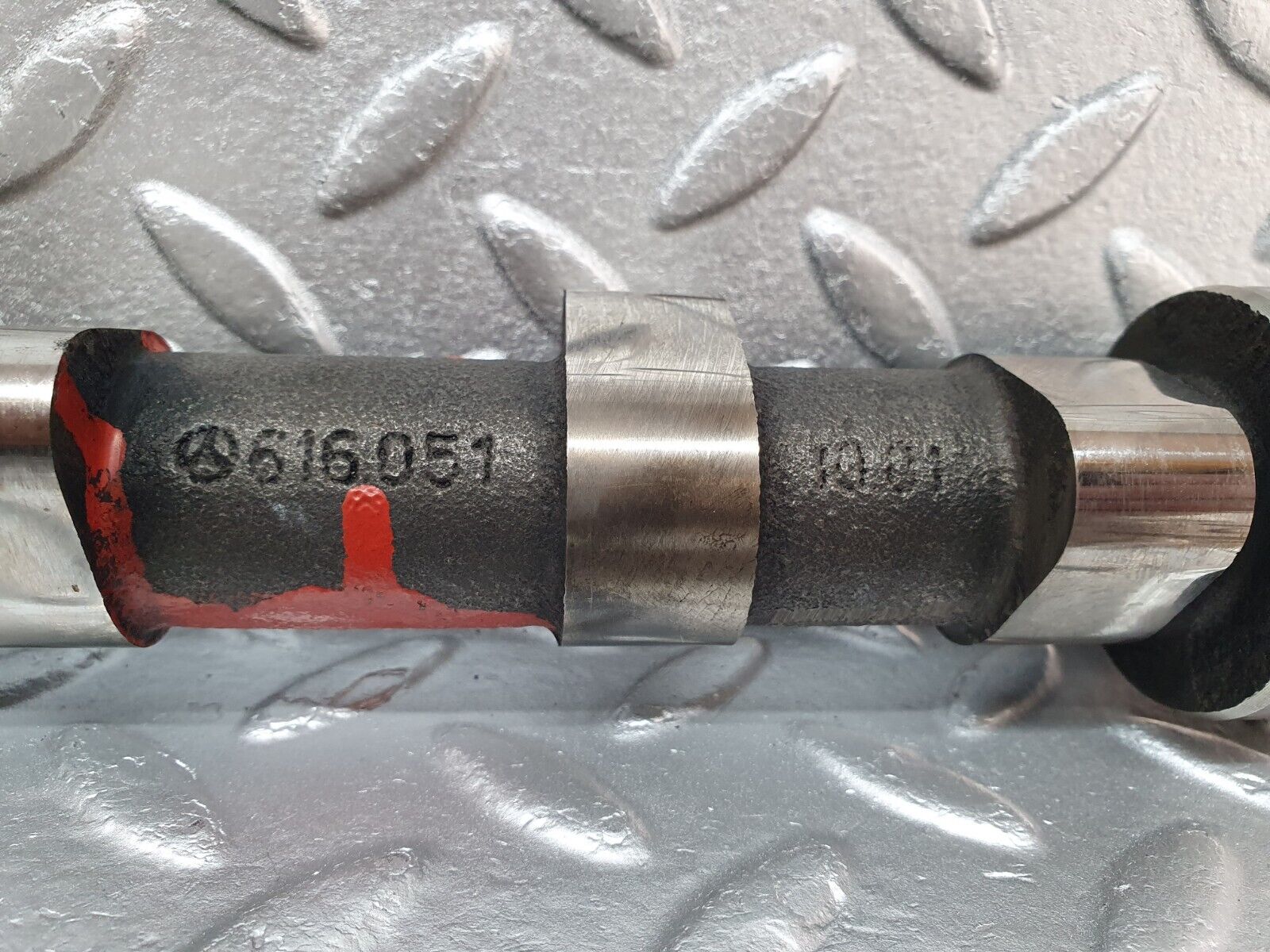 40869 Mercedes-Benz W123 240D Camshaft 6160511001