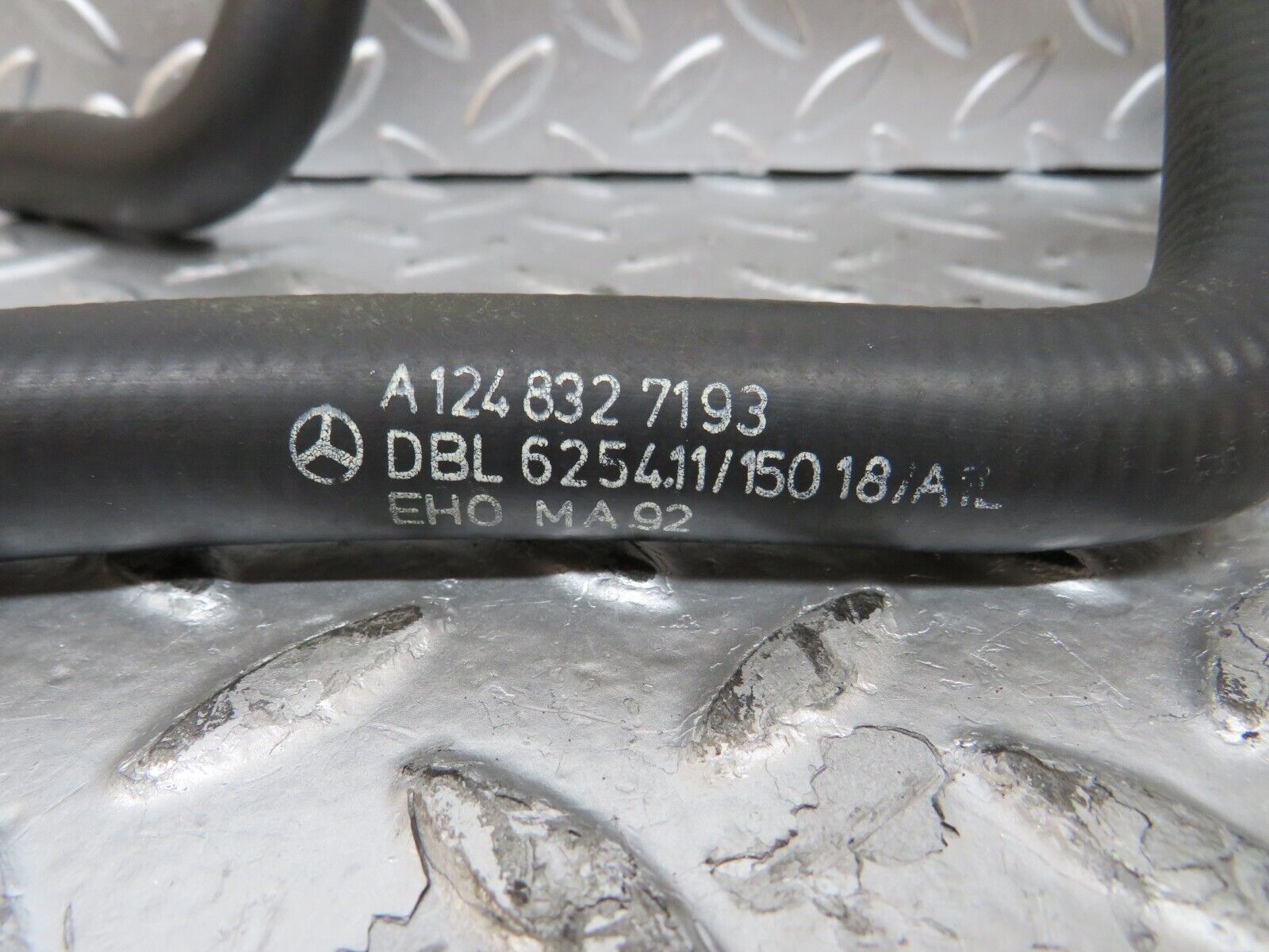 26606 Mercedes-Benz C124 220CE Heater Hose Pipe Pair 1248327193 1248327093