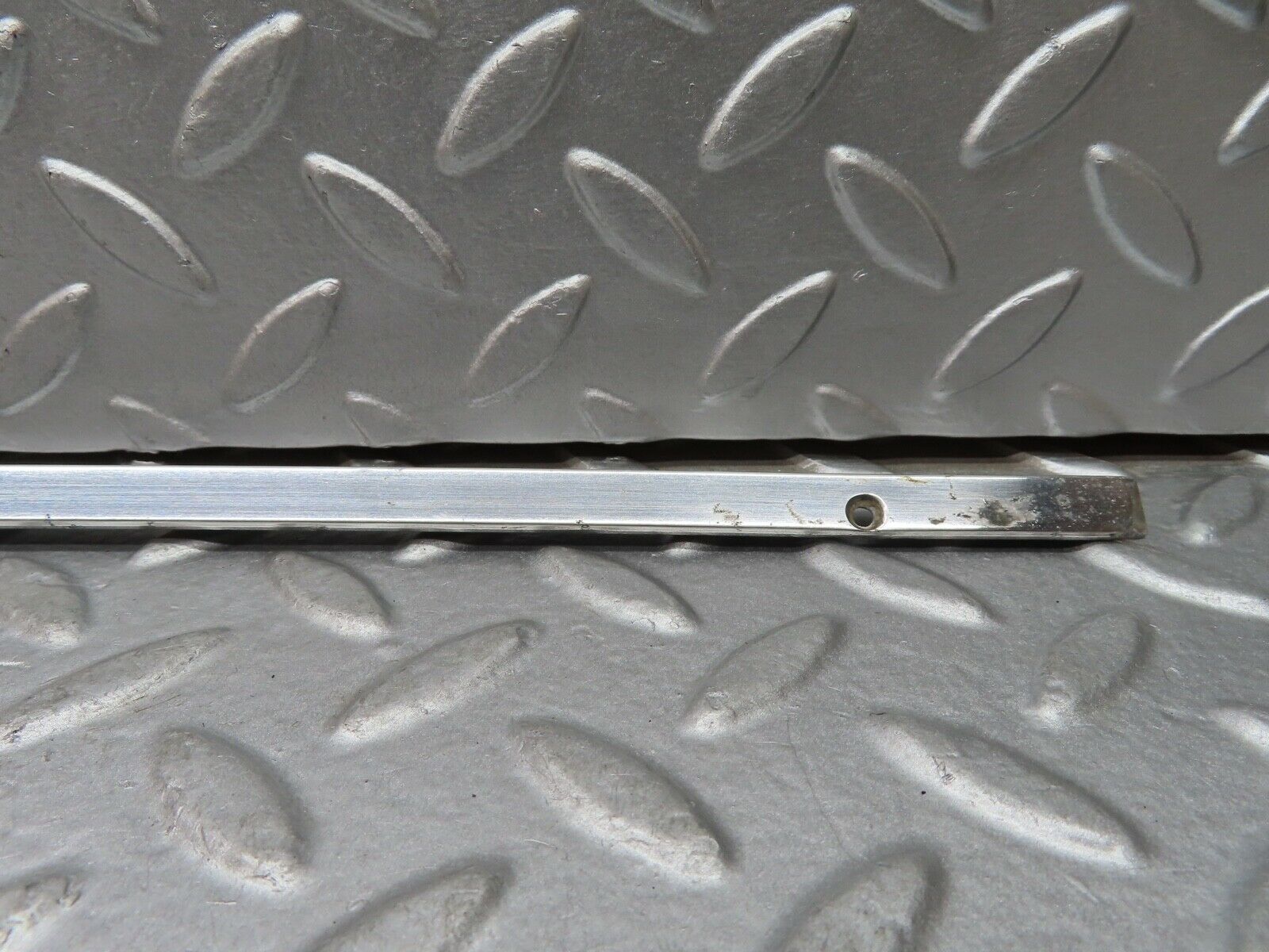 20446 Mercedes-Benz W114 280CE Coupe Sunroof Chrome Trim