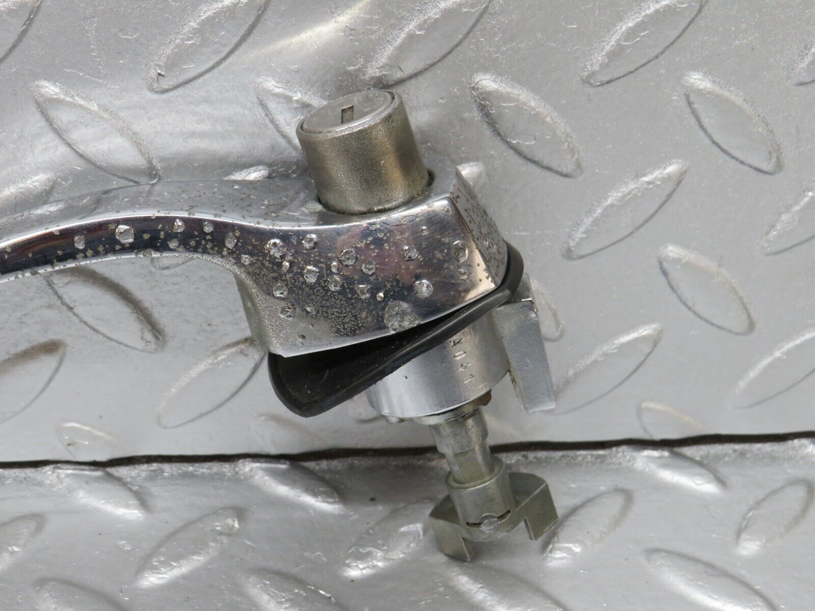 40279 Mercedes-Benz W110 230 Front Left Door Exterior Handle No Key