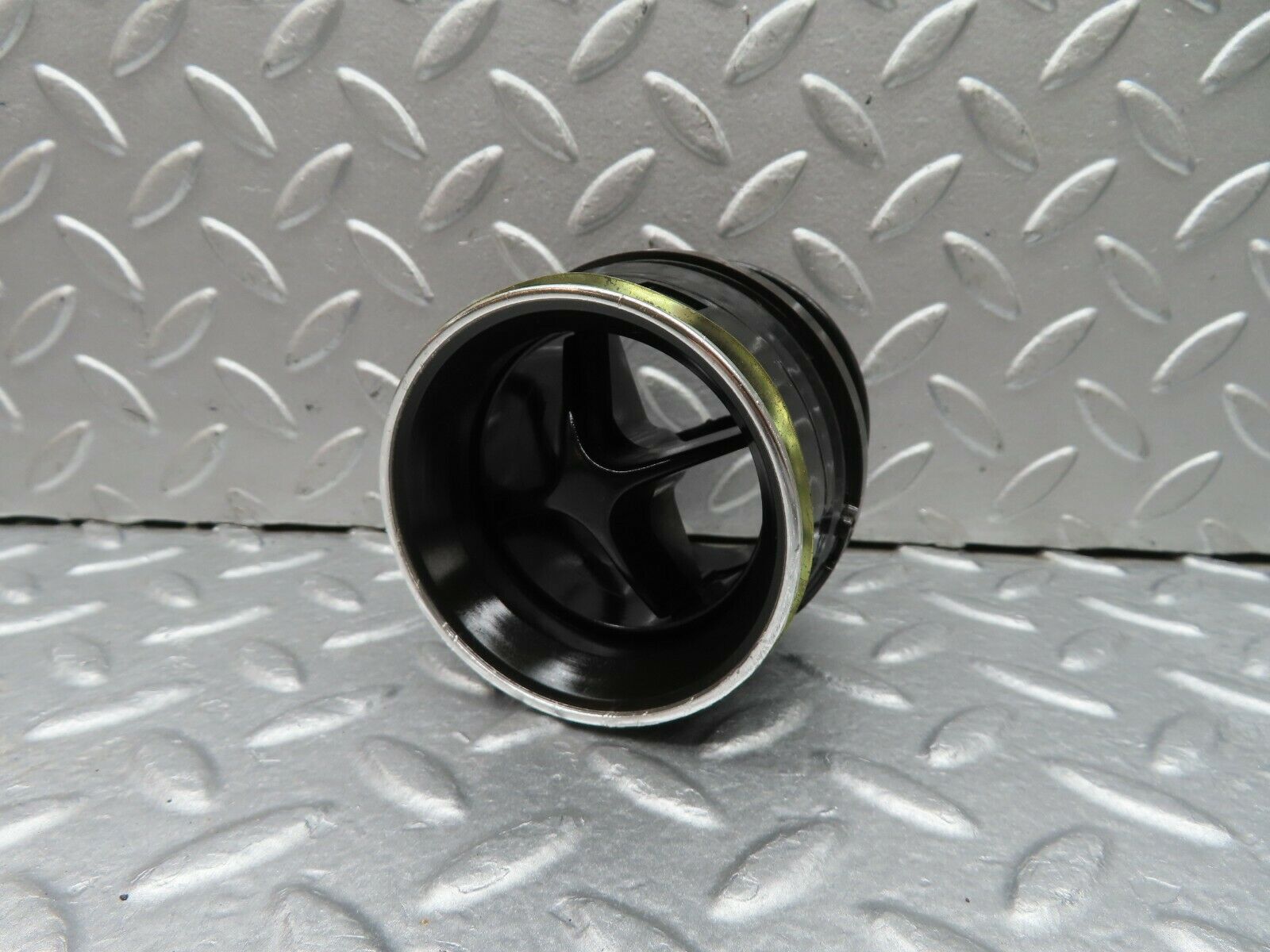 17912 Mercedes-Benz W123 200 Dashboard Air Vent 1238300054