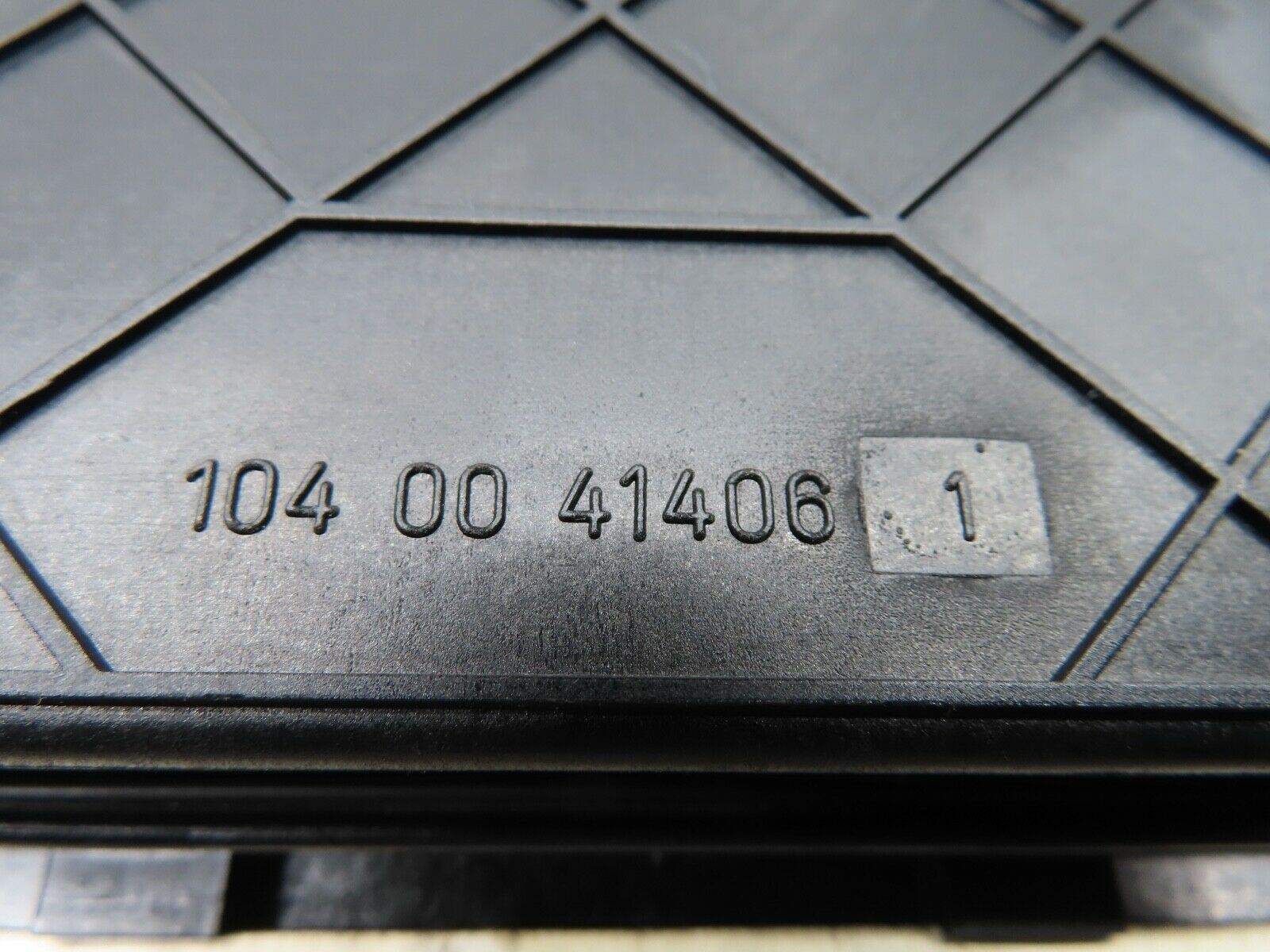 19684 Mercedes-Benz C140 CL420 Coupe Fuse Box Lid 1405450173