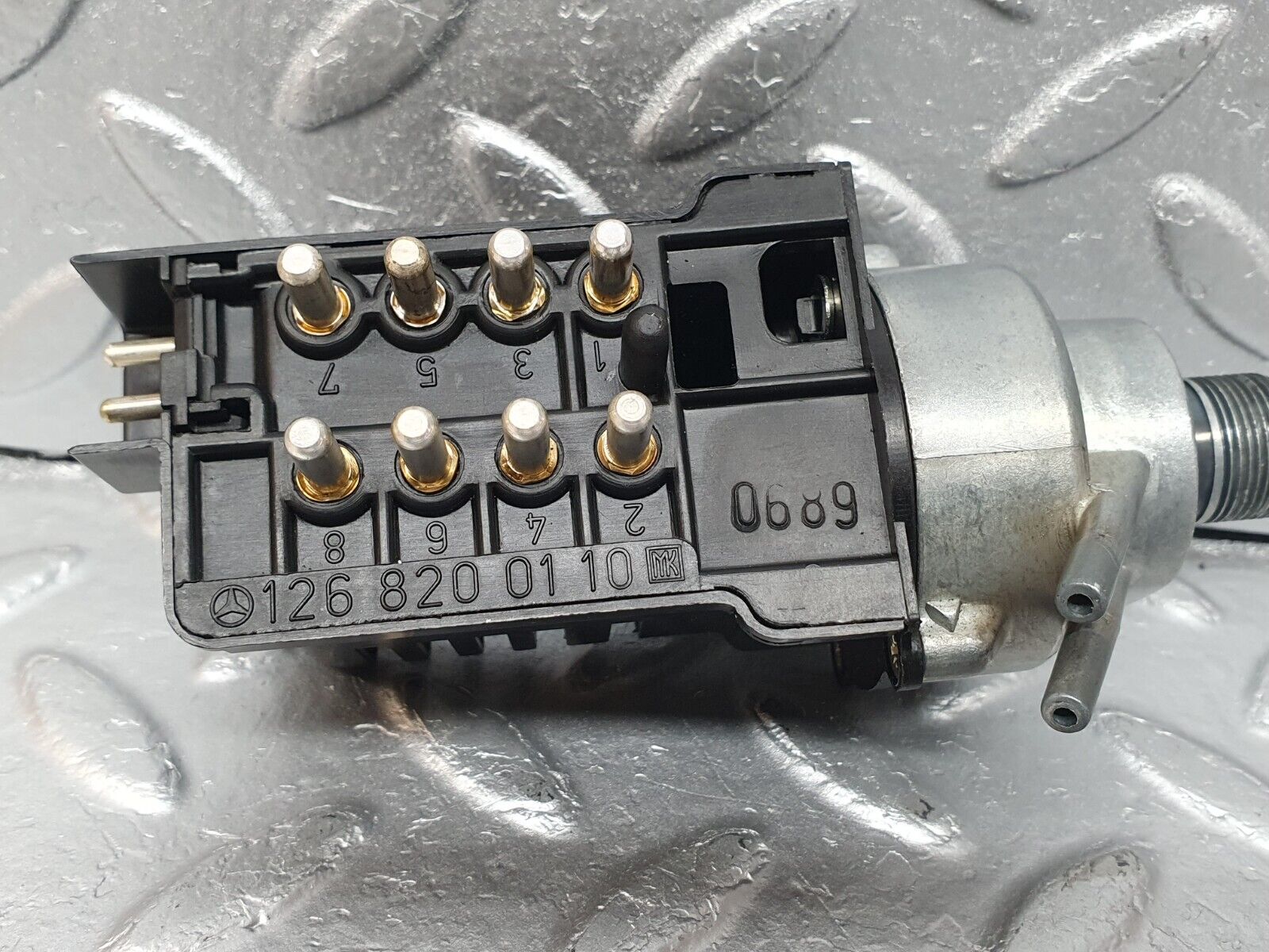 40888 Mercedes-Benz W126 300SE Heater Control Switch 1268200110