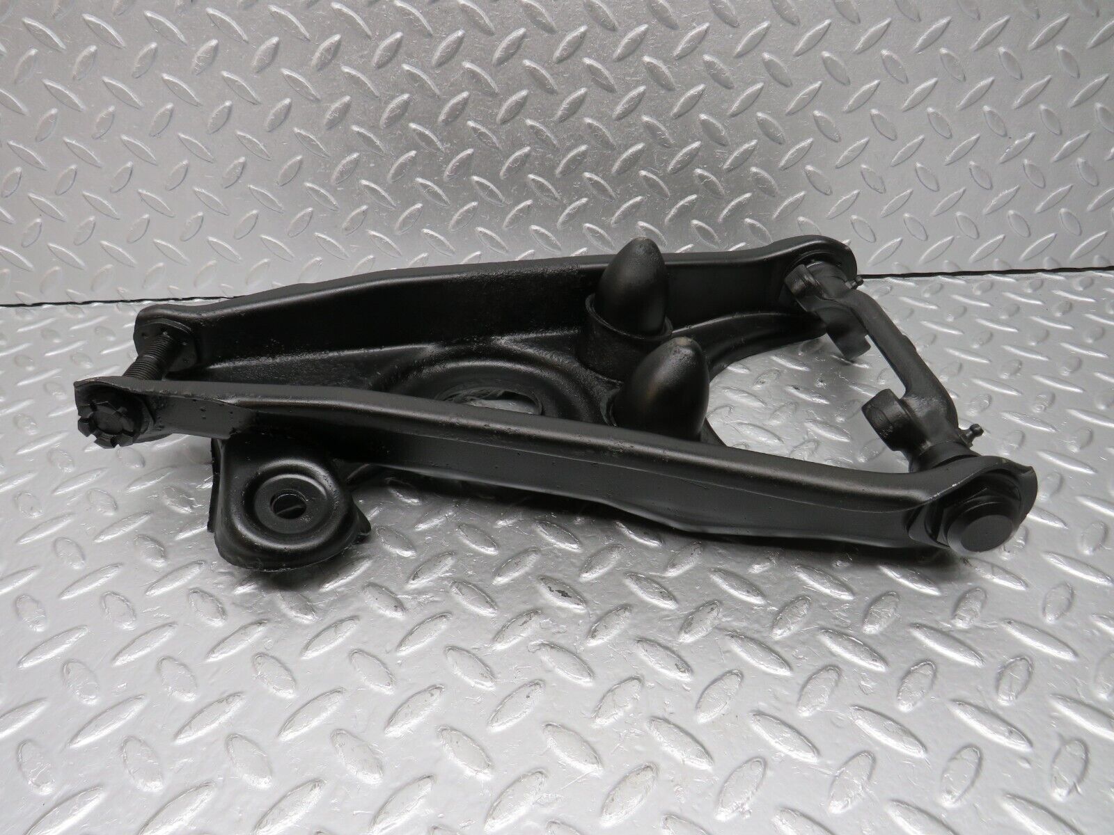 40389 Mercedes-Benz W110 230 Front Right Lower Control Arm