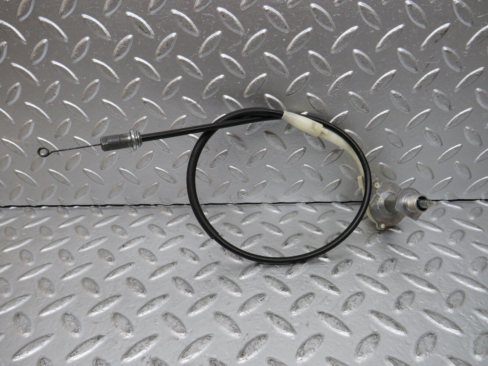 29777 Mercedes-Benz W123 230E Heater Regulator 1233300385