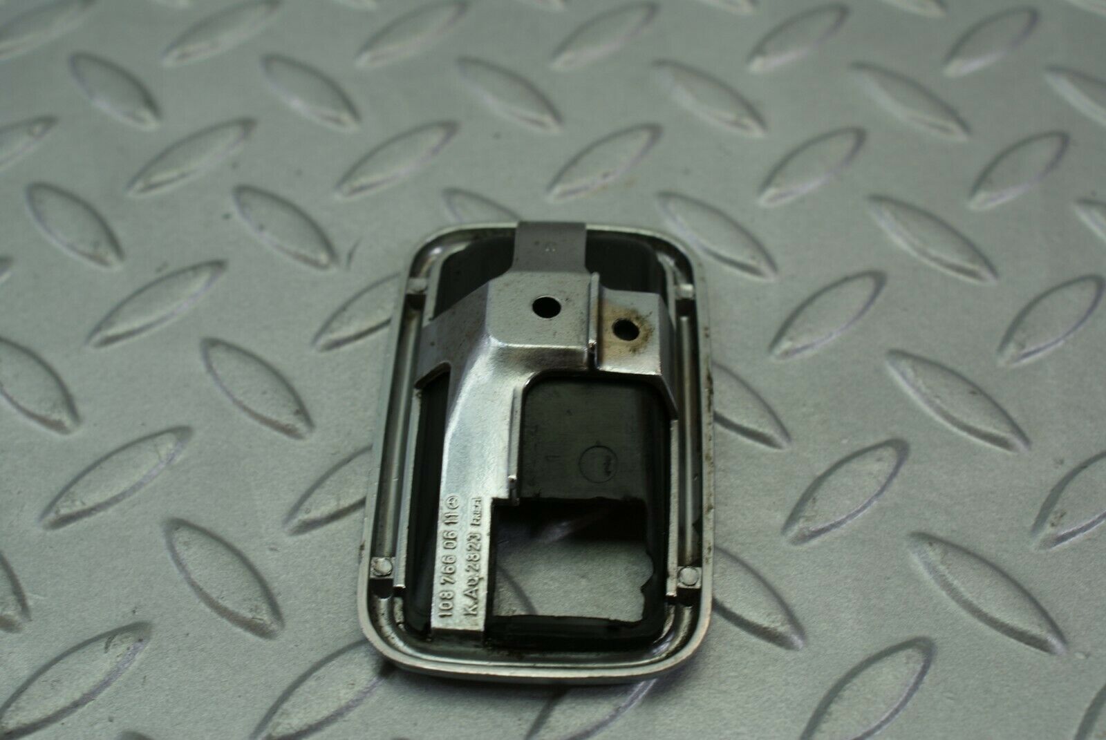 3185 Mercedes-Benz W115 220D Chrome Frame For Door Opener Right 1087660611