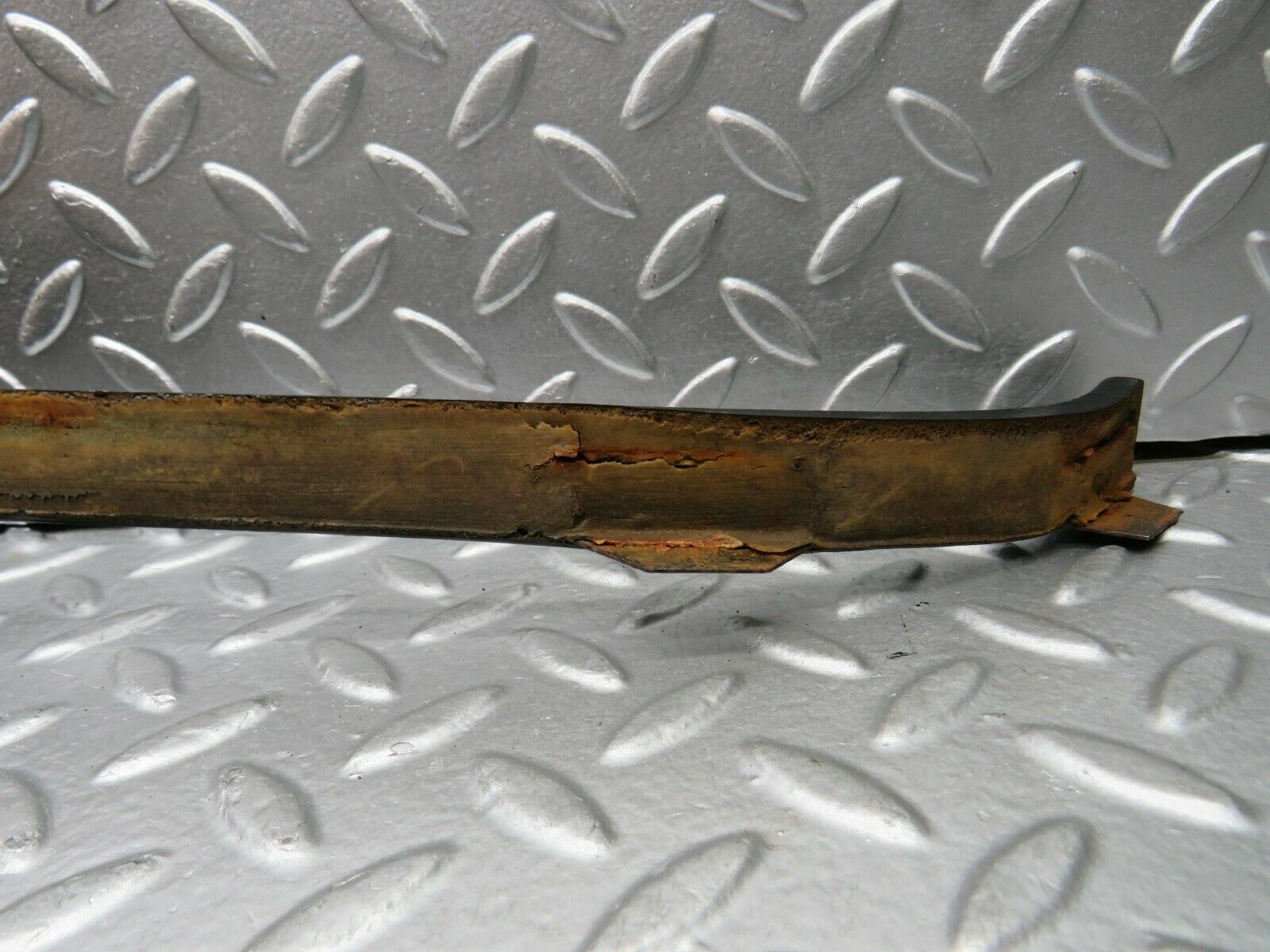 22774 Mercedes-Benz C107 450SLC Coupe A Pillar Cover Left Side Black