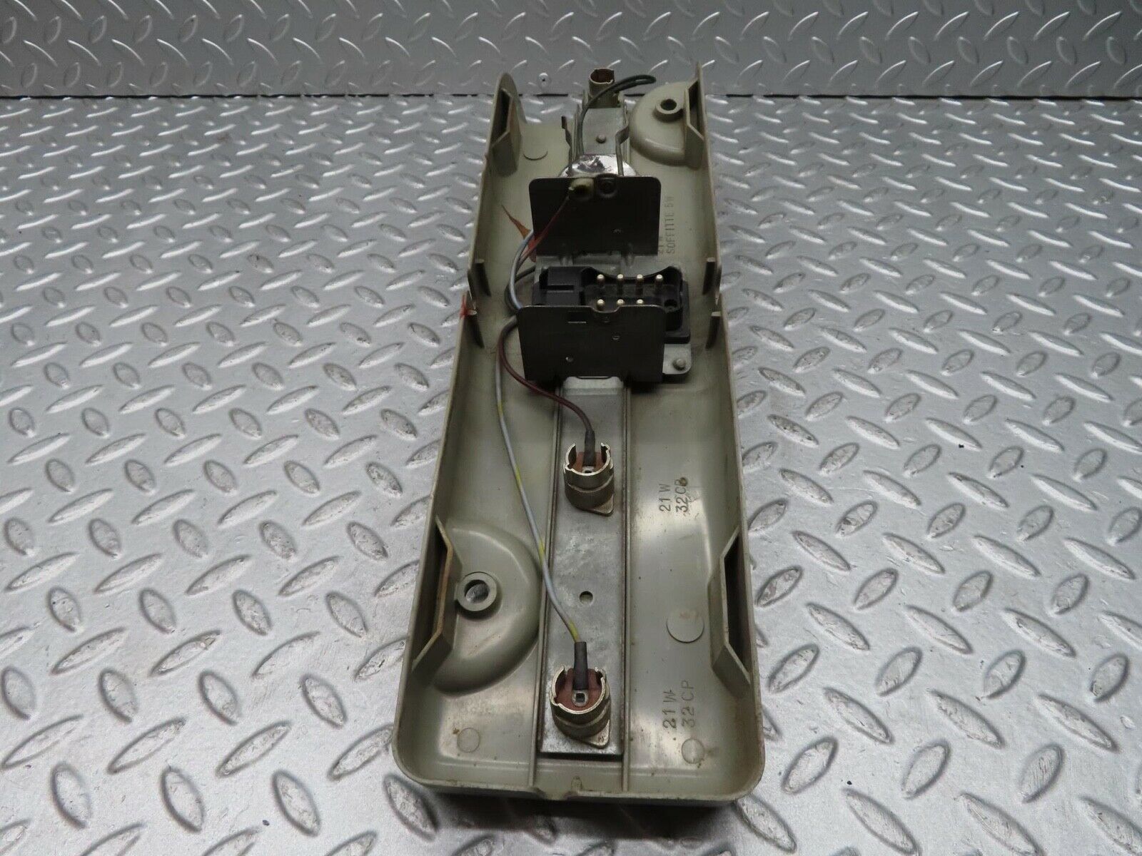 12564 Mercedes-Benz C107 Right Tail Light Cover Bulb Holder