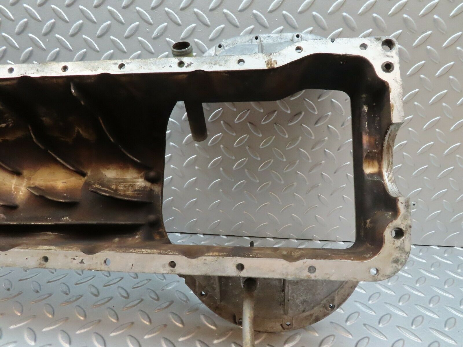 4880 Mercedes-Benz W114 280CE Coupe Oil Pan Oil Sump 1100140202